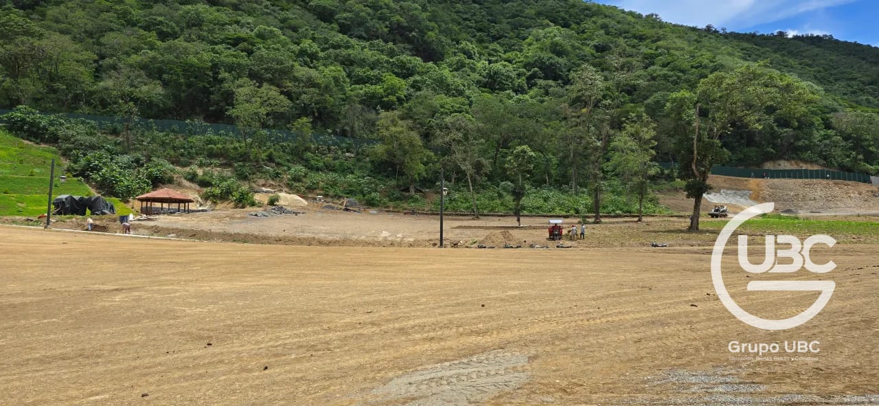 Espectacular terreno en Venta en Paseo Antigua — Terreno en Venta en Dentro del Casco, Antigua, Sacatepéquez — foto 5 de 10