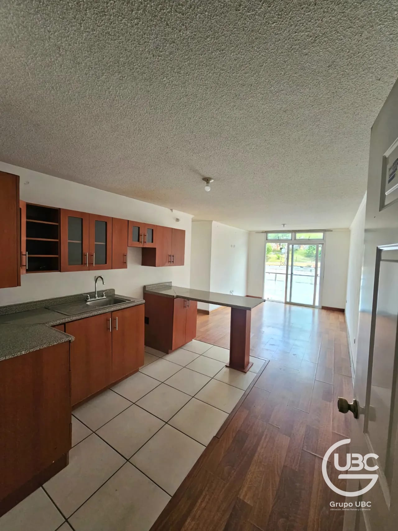 Apartamento en venta en Zona 1 Avenida Juan Chapin — Apartamento en Venta en Zona 1, Guatemala, Ciudad — foto 2 de 12