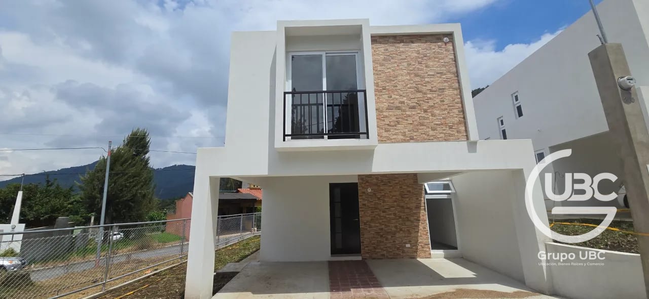 Casa en venta en Santa Lucía Milpas Altas Sacatepéquez — Casa en Venta en Santa Lucía Milpas Altas, Sacatepéquez — foto 1 de 17