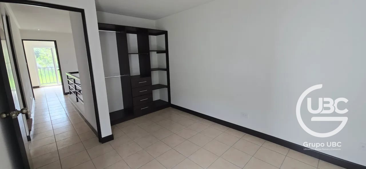 Casa en venta en Santa Lucía Milpas Altas Sacatepéquez — Casa en Venta en Santa Lucía Milpas Altas, Sacatepéquez — foto 16 de 17