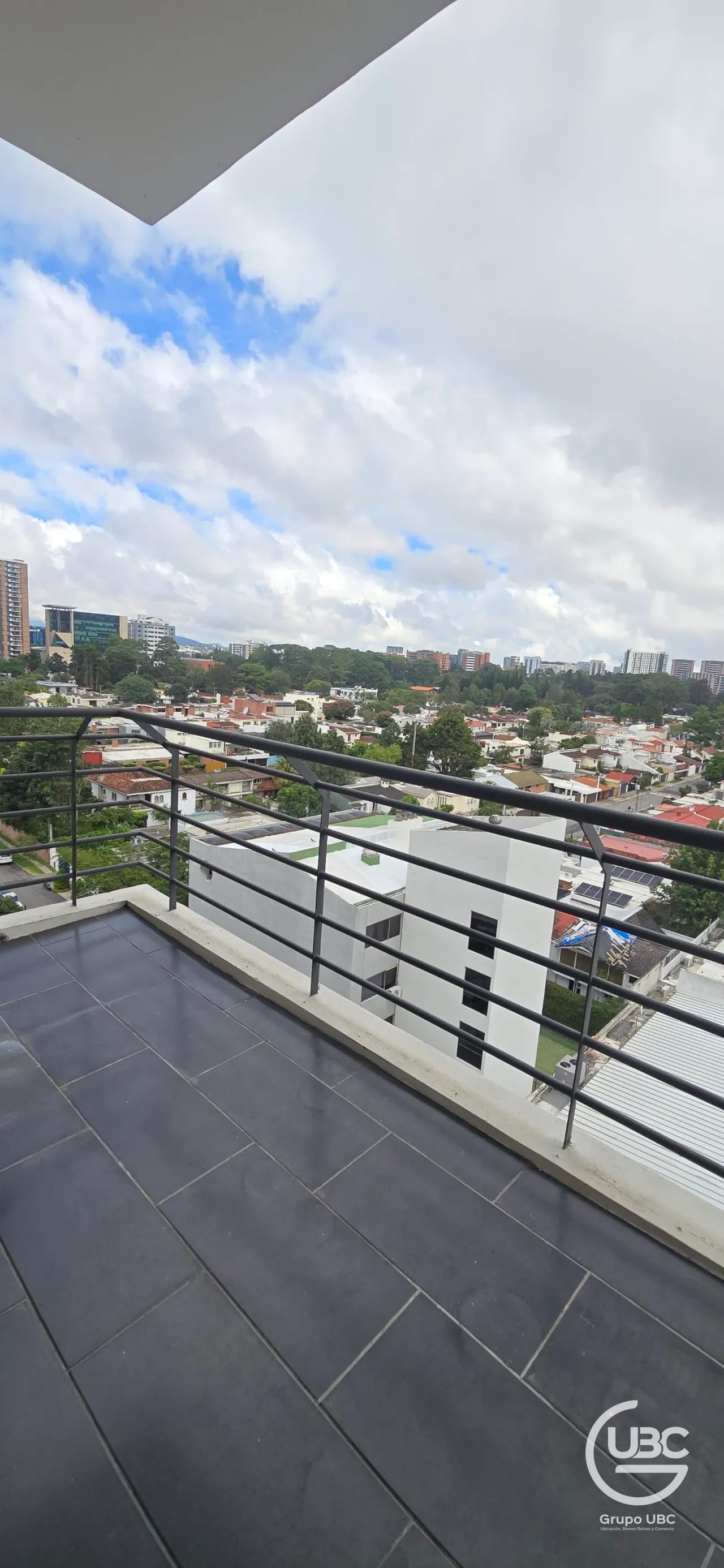 Apartamento amueblado en renta en Zona 14 — Apartamento en Alquiler en Catania, Zona 14, Guatemala, Ciudad — foto 8 de 15