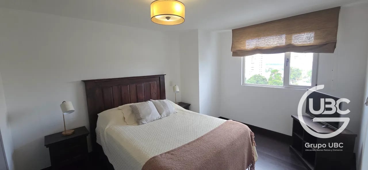 Apartamento amueblado en renta en Zona 14 — Apartamento en Alquiler en Catania, Zona 14, Guatemala, Ciudad — foto 12 de 15
