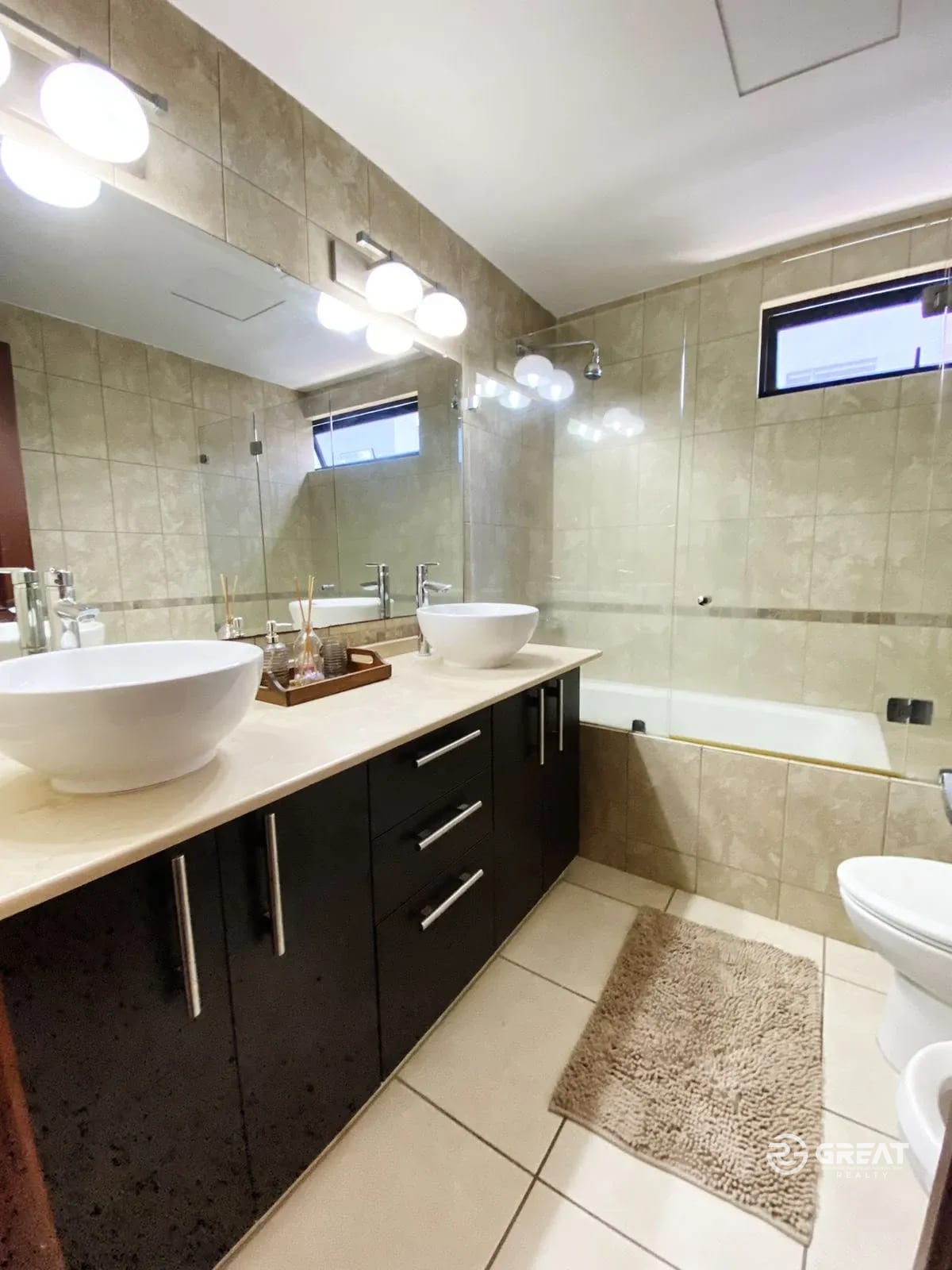 Apartamento Amueblado y Equipado en Zona 14 — Apartamento en Alquiler en San Patricio, Zona 14, Guatemala, Ciudad — foto 7 de 9