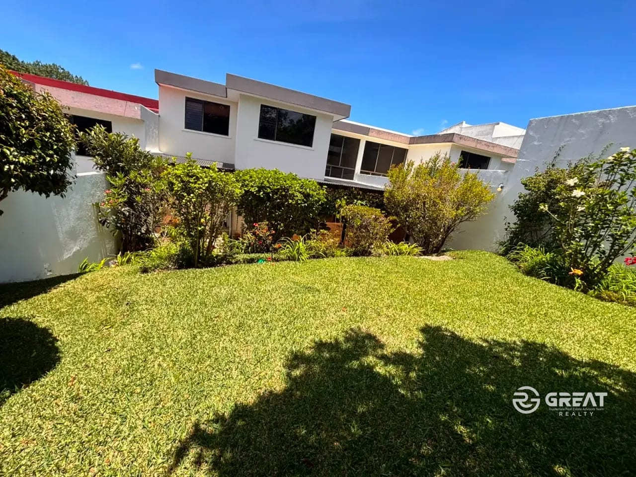 Vendo Casa Km 16.5 CAES, Ubicación estratégica a orrila de carretera!! — Casa en Venta en Carretera a El Salvador, Guatemala, Ciudad — foto 1 de 17