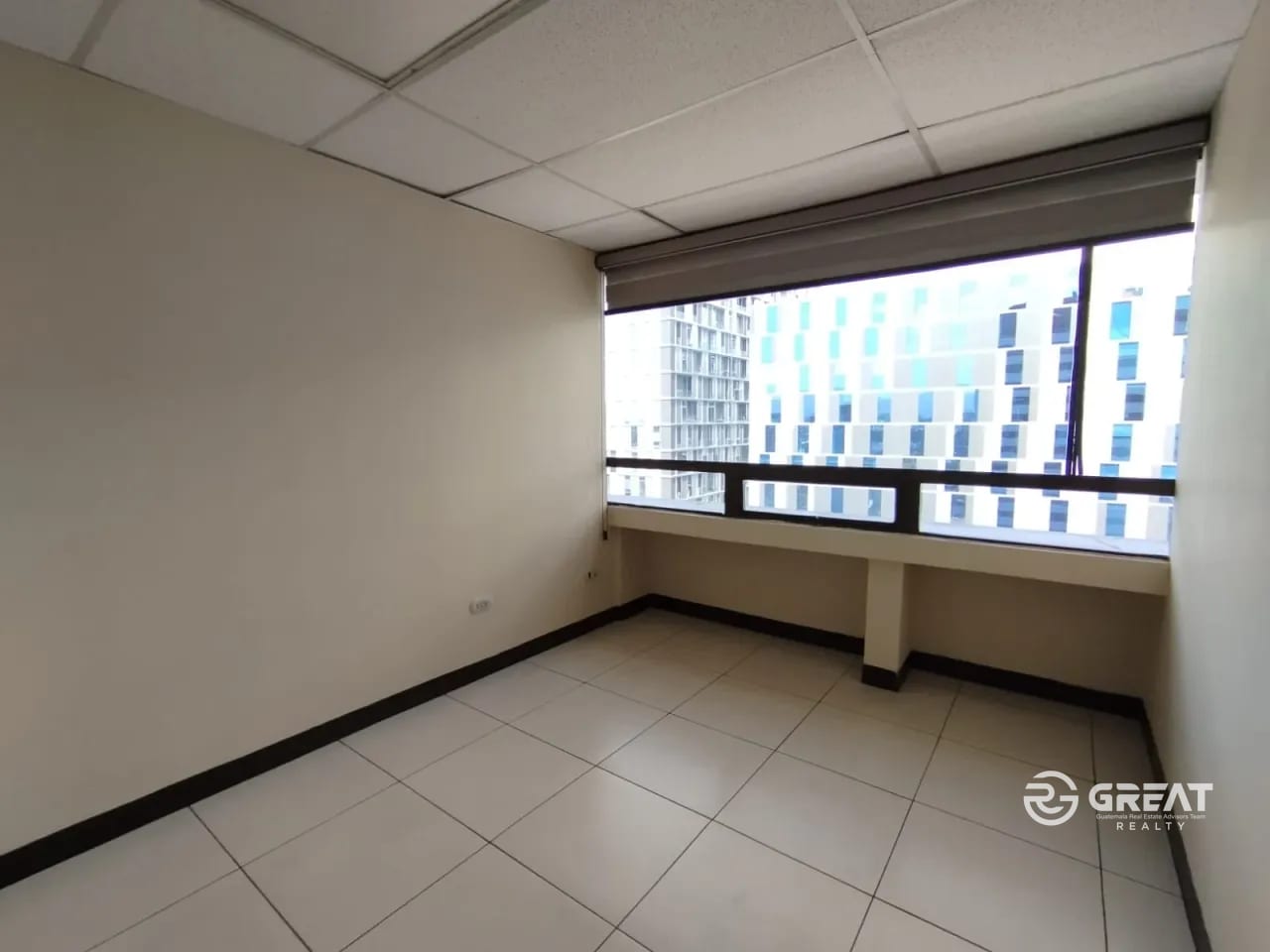 Oficina en Renta en Zona 10 | Edificio Géminis 10 — Oficina en Alquiler en Zona Viva, Zona 10, Guatemala, Ciudad — foto 9 de 11