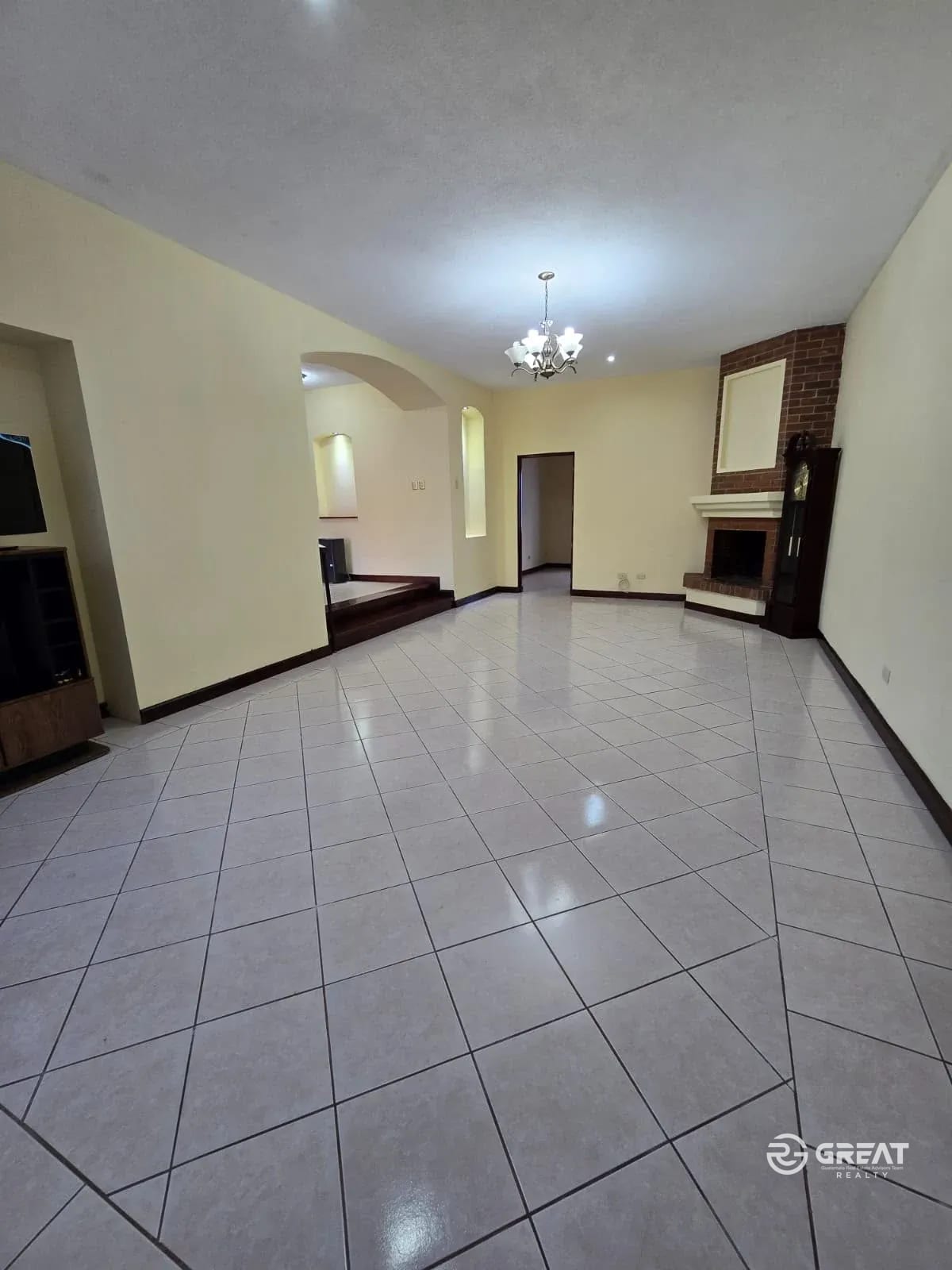 🏡 Casa en Venta en La Foresta | Carretera a Fraijanes — Casa en Venta en La Foresta, Carretera a El Salvador, Guatemala, Ciudad — foto 2 de 14