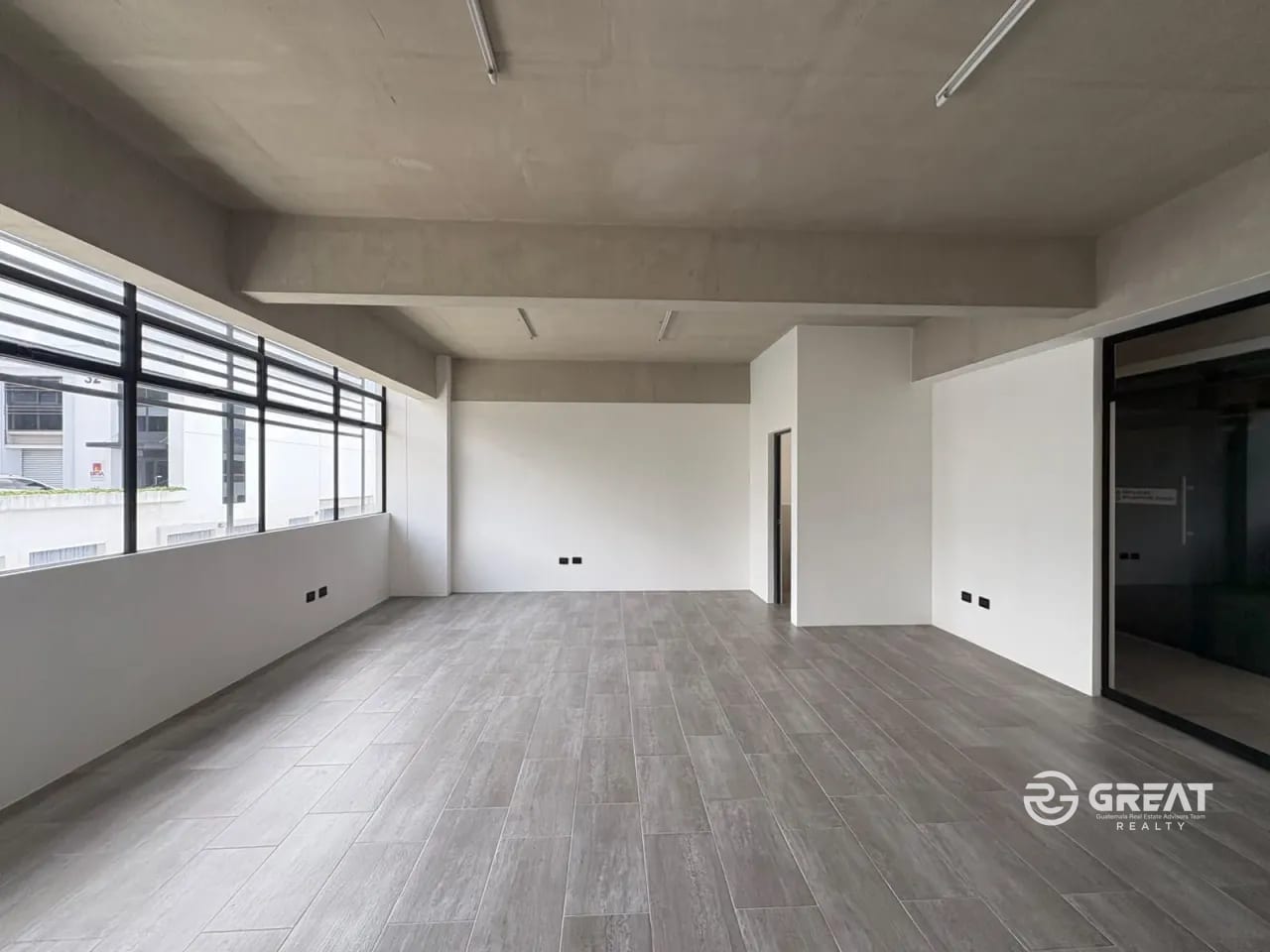 Oficina en Renta – InterNaranjo Empresarial, cerca de Condado Naranjo — Oficina en Alquiler en Zona 4 Mixco, Guatemala, Ciudad — foto 4 de 13