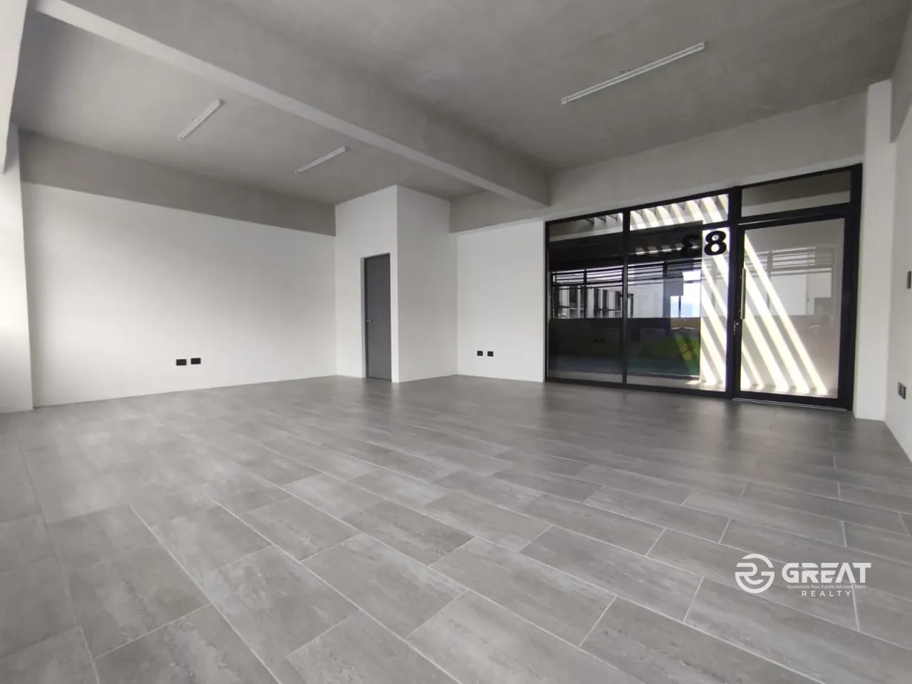 Oficina en Renta – InterNaranjo Empresarial, cerca de Condado Naranjo — Oficina en Alquiler en Zona 4 Mixco, Guatemala, Ciudad — foto 3 de 13