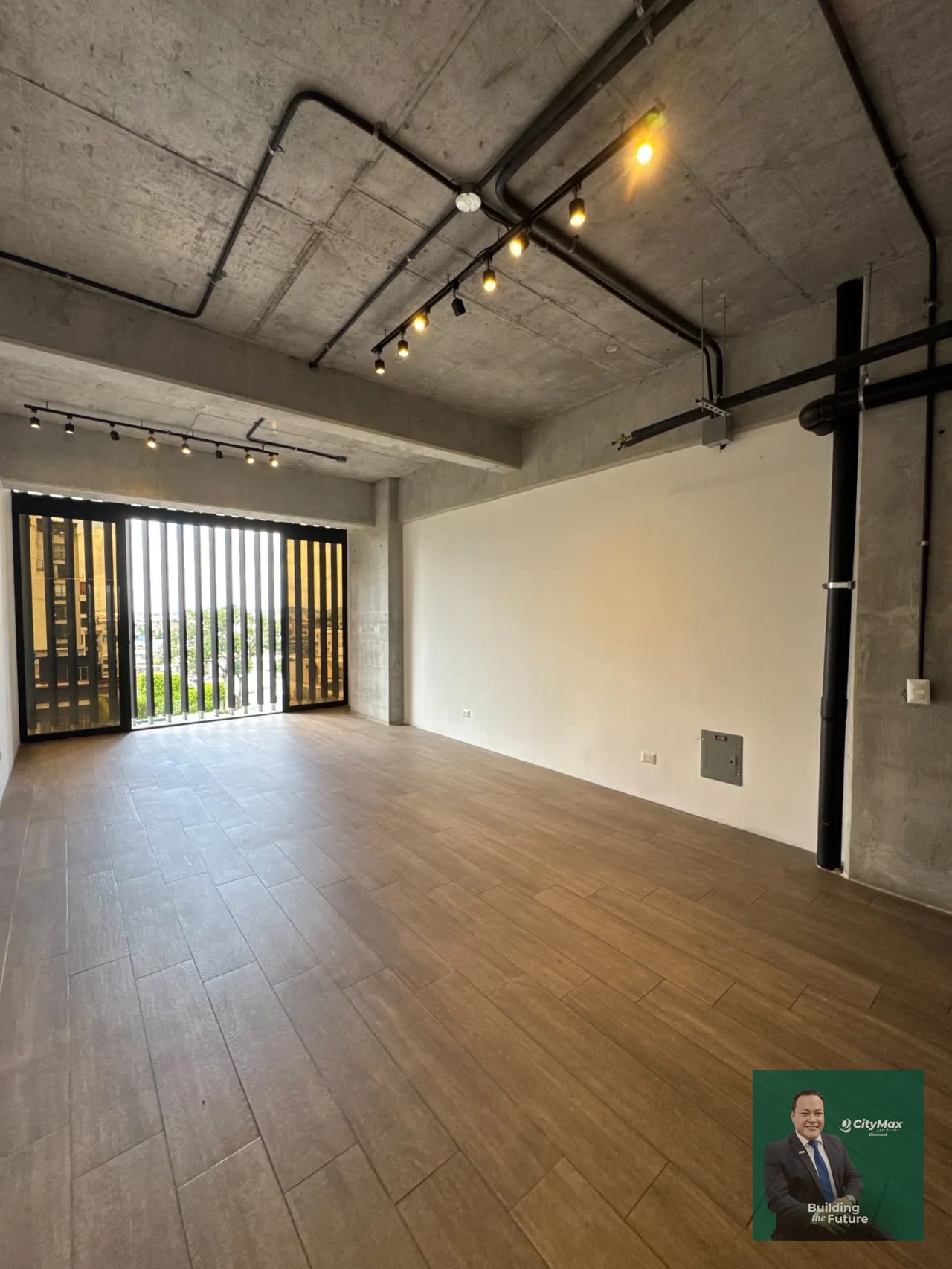 Oficina en venta Zona 4 Edificio Granat — Oficina en Venta en Granat, Zona 4, Guatemala, Ciudad — foto 3 de 12