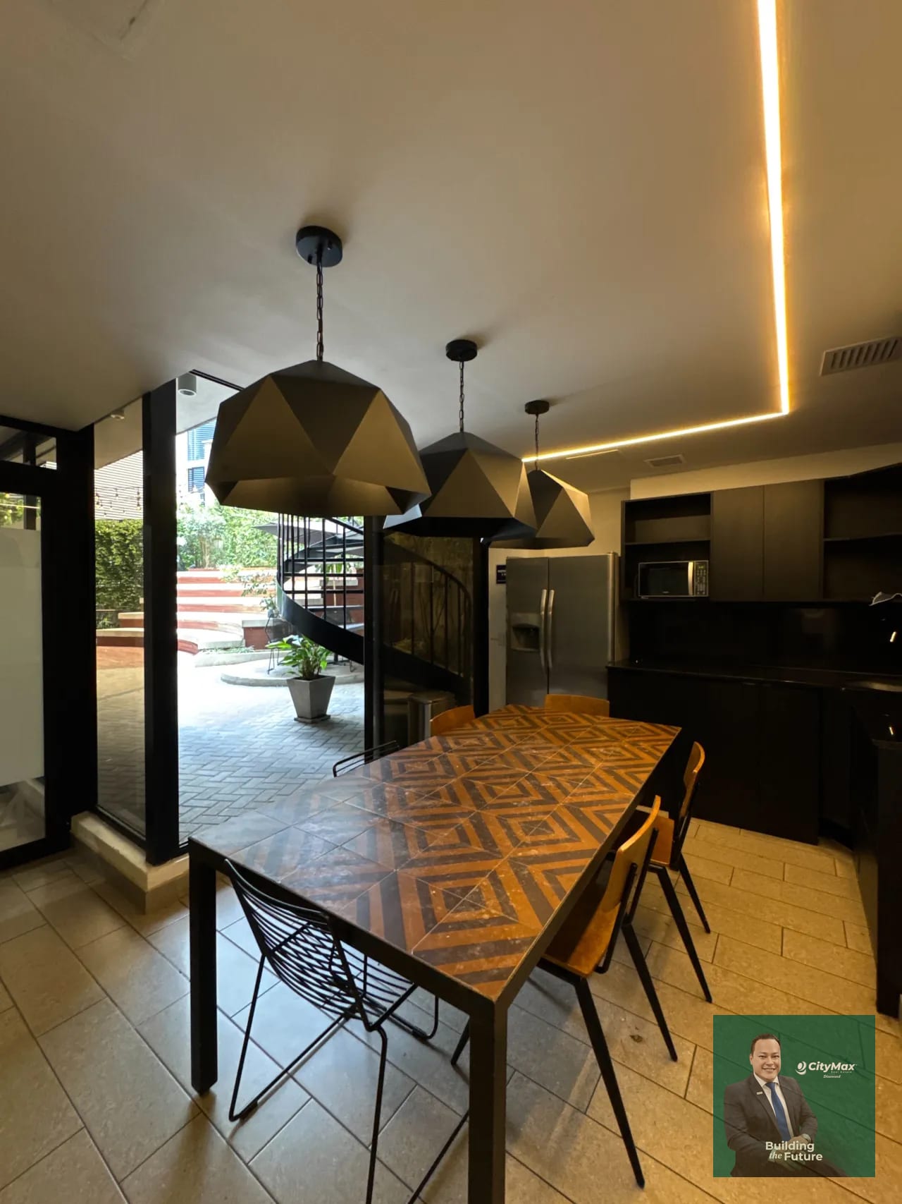 Oficina en venta Zona 4 Edificio Granat — Oficina en Venta en Granat, Zona 4, Guatemala, Ciudad — foto 10 de 12