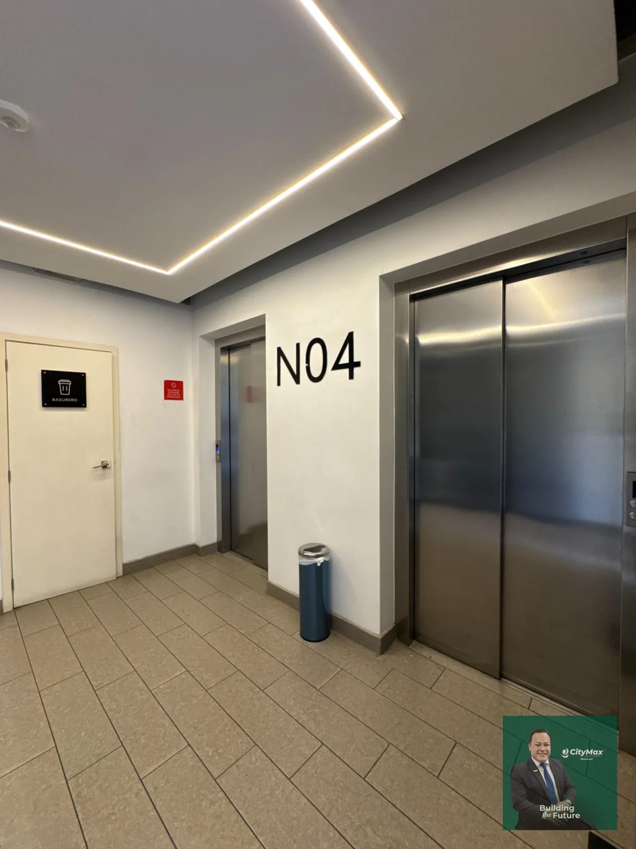 Oficina en venta Zona 4 Edificio Granat — Oficina en Venta en Granat, Zona 4, Guatemala, Ciudad — foto 11 de 12