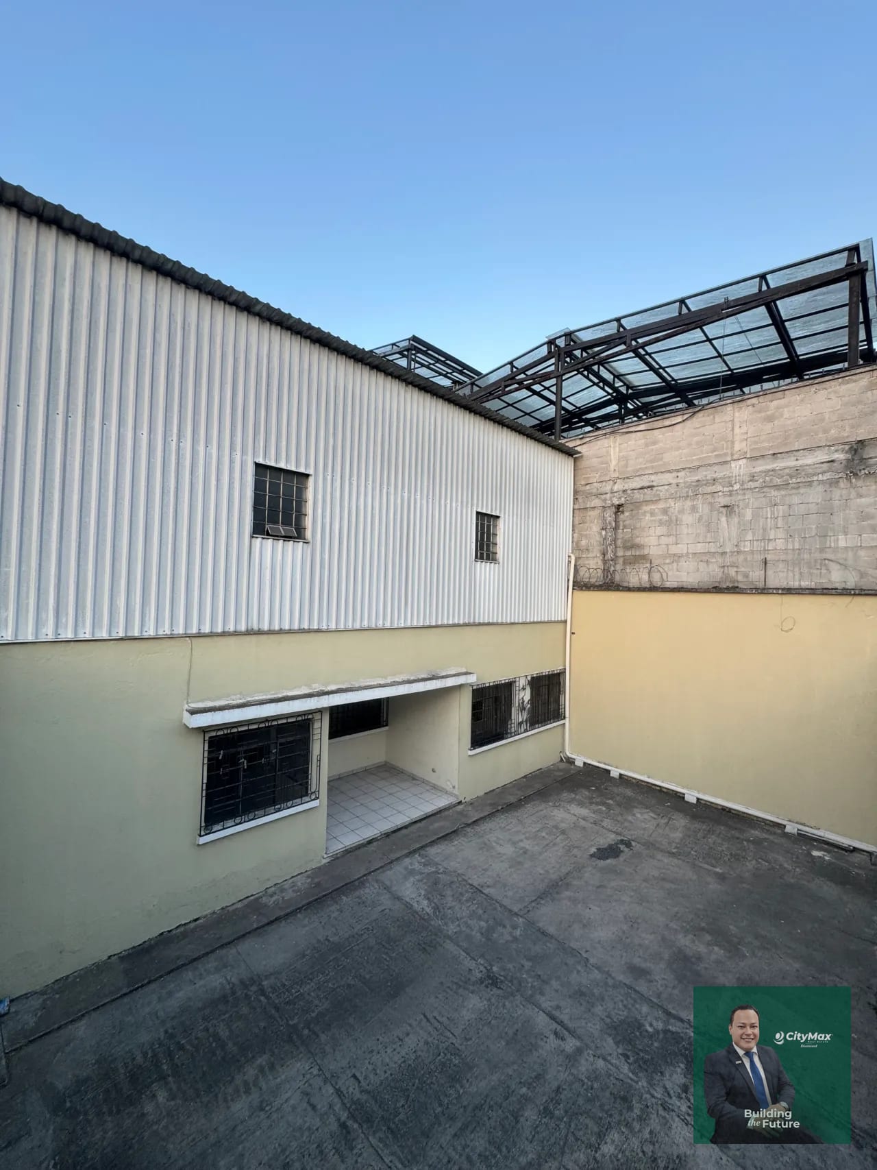 Casa uso comercial zona 9 — Casa en Alquiler en Zona 9, Guatemala, Ciudad — foto 1 de 11