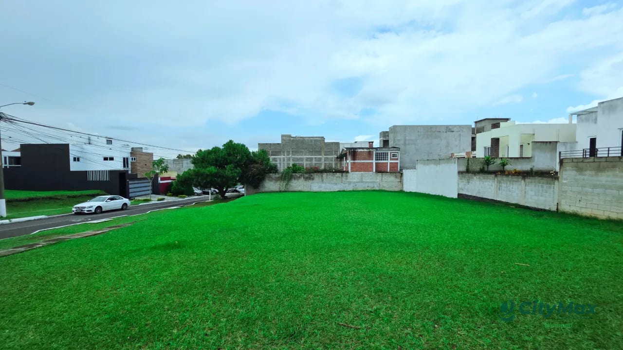 Terreno en venta Hacienda Real Zona 16 — Terreno en Venta en Hacienda Real, Zona 16, Guatemala, Ciudad — foto 1 de 6