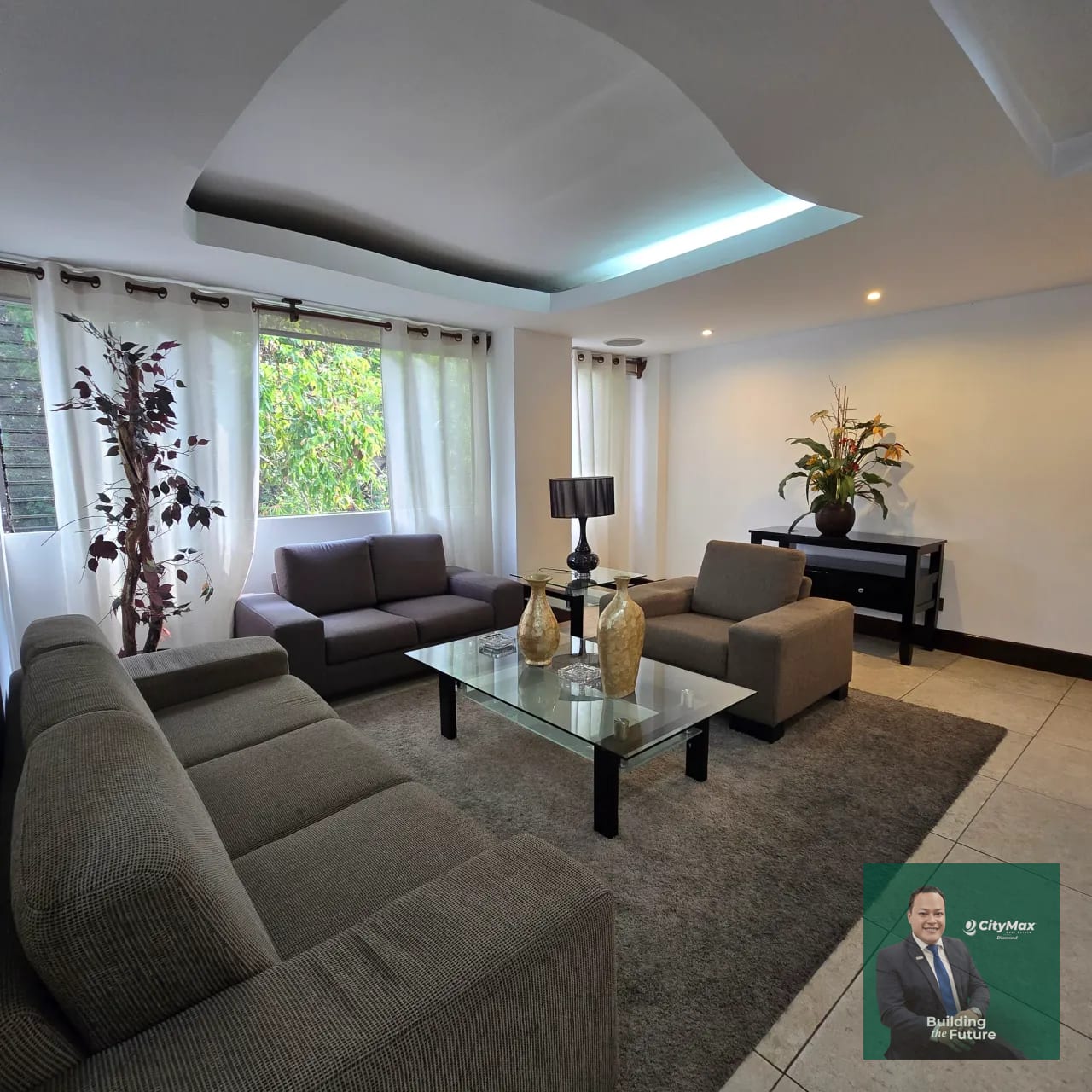 Apartamento en venta/ renta zona 10 — Apartamento en Venta en Moradas del Acueducto, Zona 10, Guatemala, Ciudad — foto 1 de 9