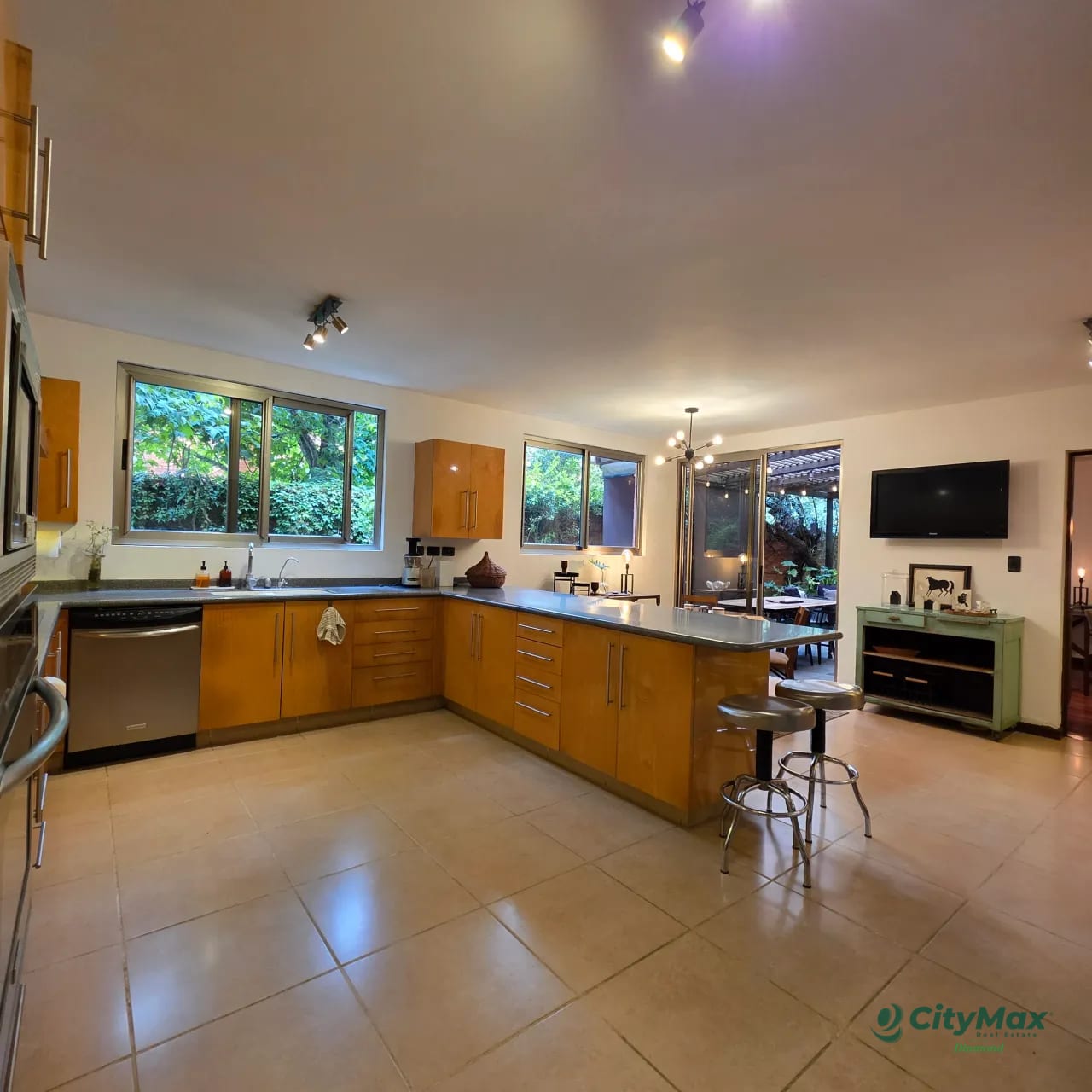 Casa en venta Lomas de San Antonio — Casa en Venta en San Antonio, Carretera a El Salvador, Guatemala, Ciudad — foto 2 de 10