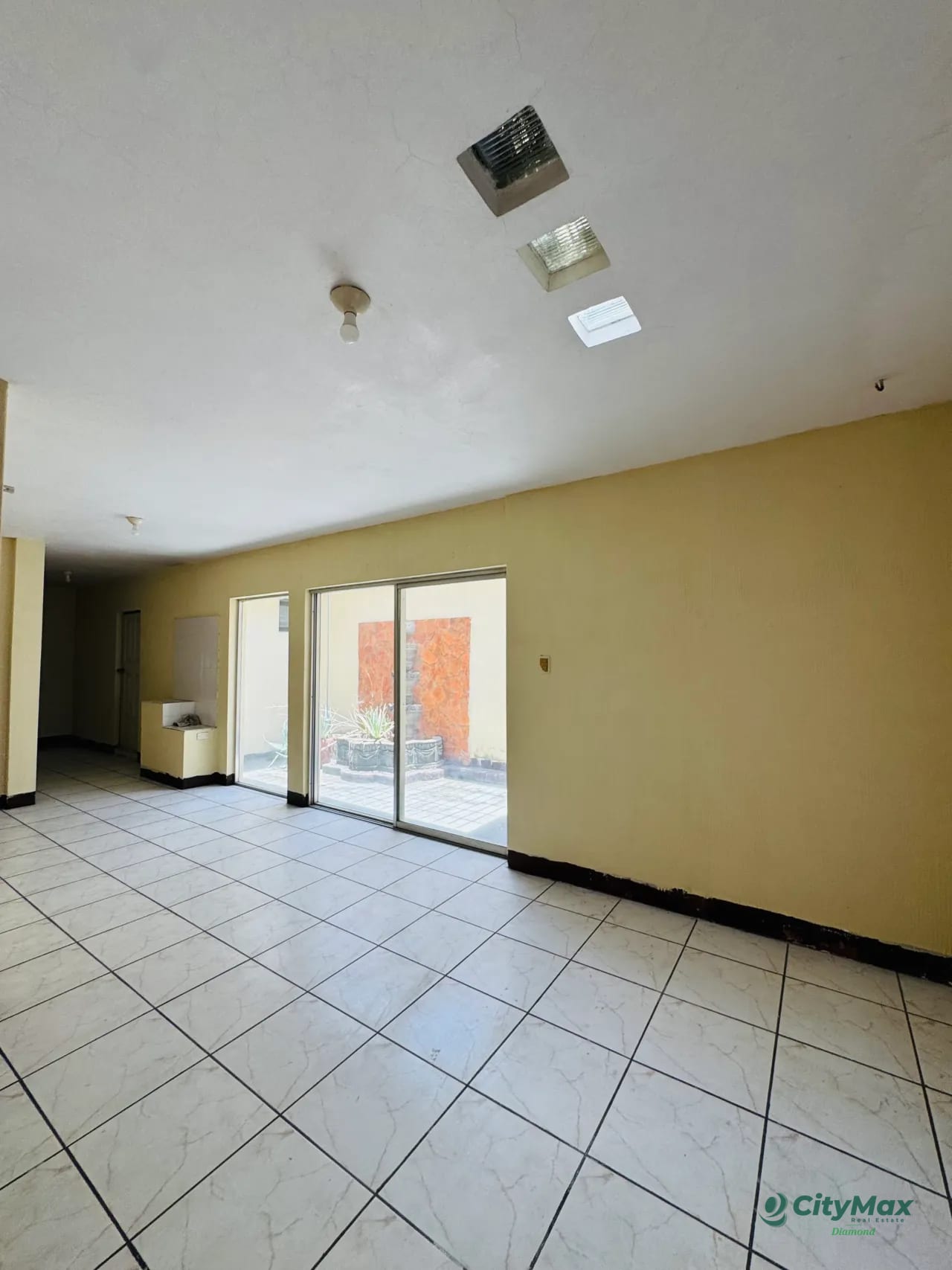 Casa en venta Lomas del Norte Zona 17 — Casa en Venta en Colonia Lomas del Norte, Zona 17, Guatemala, Ciudad — foto 1 de 10