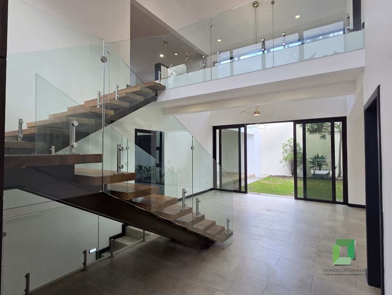 Casa zona 16 — Casa en Venta en Lomas de San Isidro, Zona 16, Guatemala, Ciudad — foto 6 de 17