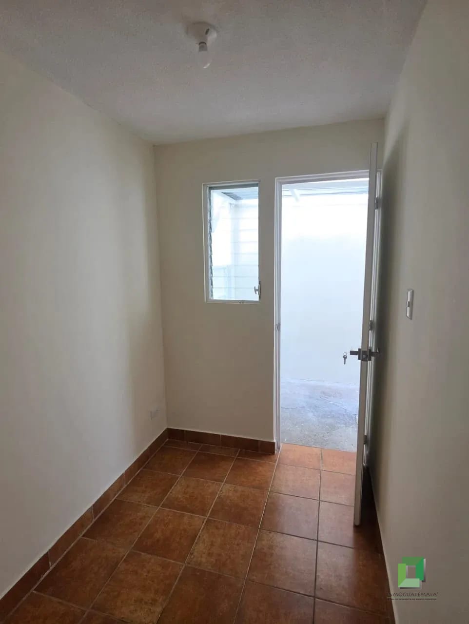 Casa Venta Jardines de Arrazola Entrada Olmeca — Casa en Venta en Jardines de Arrazola, Carretera a El Salvador, Guatemala, Ciudad — foto 16 de 16