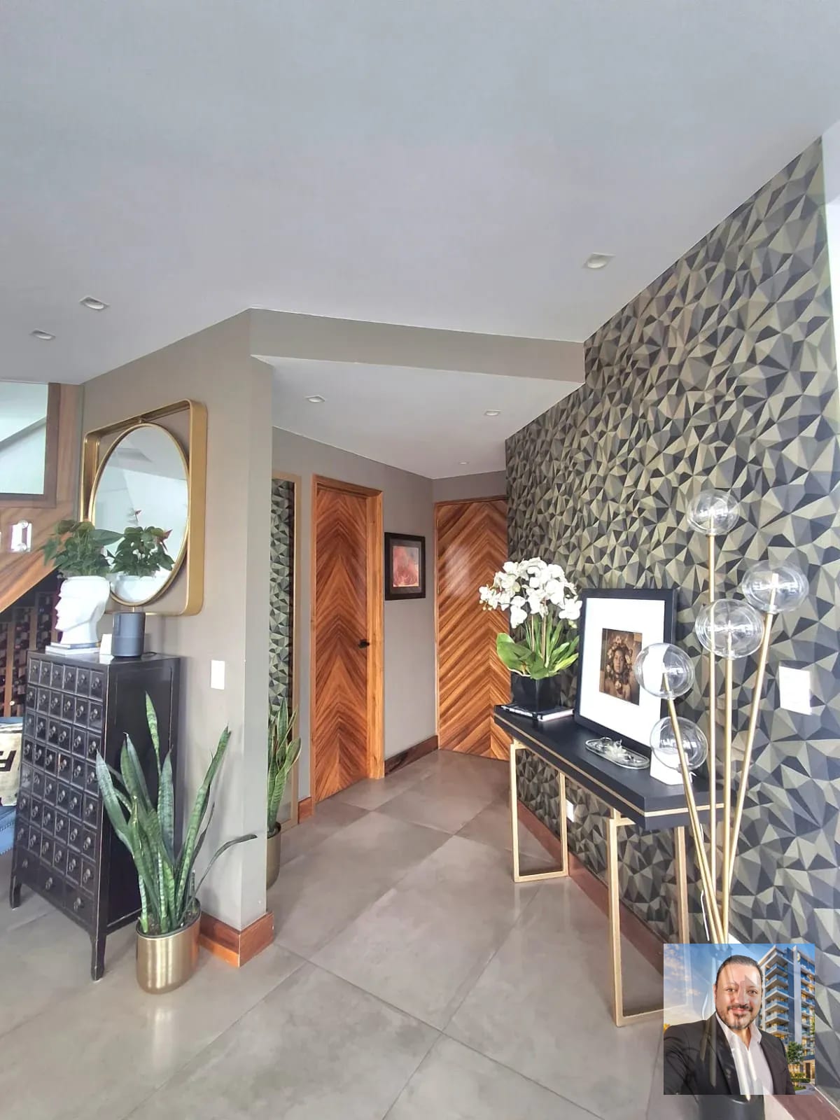 🟢🏠 Pent-House en Venta en zona 14 edif. — Apartamento en Alquiler en Real de Las Américas, Zona 14, Guatemala, Ciudad — foto 2 de 9