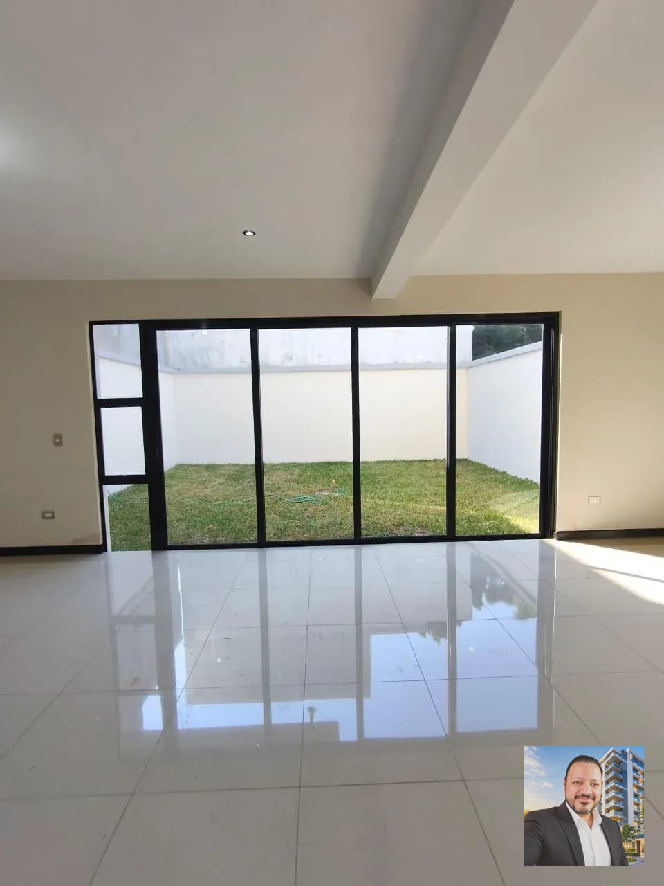 🟢🏠 Casa Nueva en Venta – Hacienda Real Zona 16 — Casa en Venta en Hacienda Real, Zona 16, Guatemala, Ciudad — foto 3 de 12