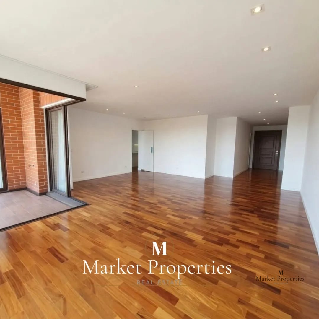 Apartamento en alquiler zona 10 de 3 habitaciones 242m2 — Apartamento en Alquiler en Lucca, Zona 10, Guatemala, Ciudad — foto 1 de 14