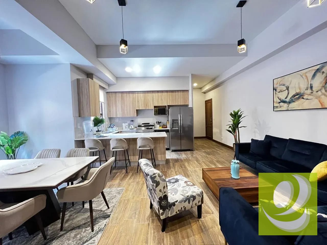 APARTAMENTO AMPLIO EN VENTA EN ZONA 10 — Apartamento en Venta en Zona 10, Guatemala, Ciudad — foto 1 de 6