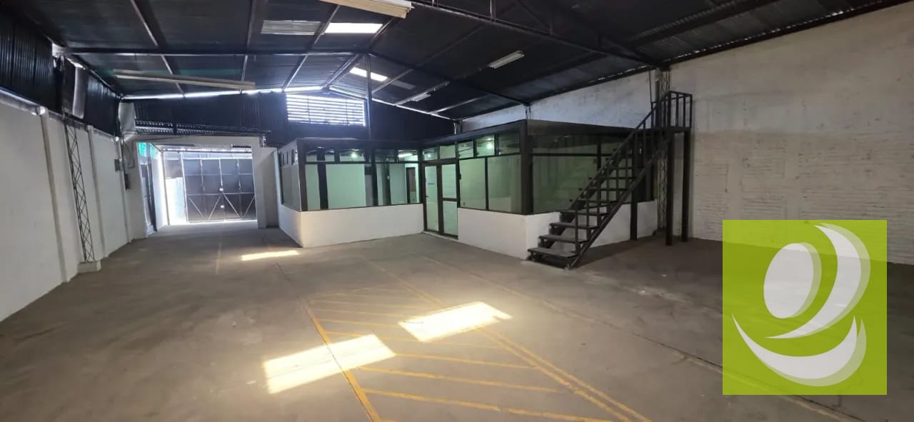 Rento bodega en zona 11 ciudad de 445 m2 — Bodega / Ofibodega en Alquiler en Mariscal, Zona 11, Guatemala, Ciudad — foto 7 de 9