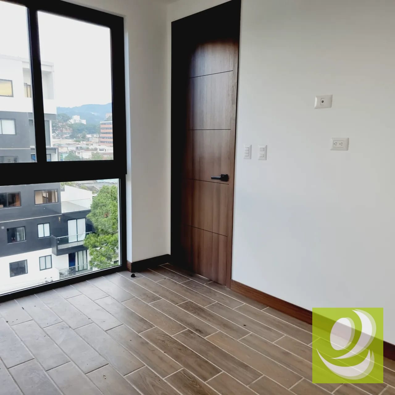 EN VENTA APARTAMENTO PEQUEÑO EN ZONA 14 — Apartamento en Venta en Zona 14, Guatemala, Ciudad — foto 2 de 4