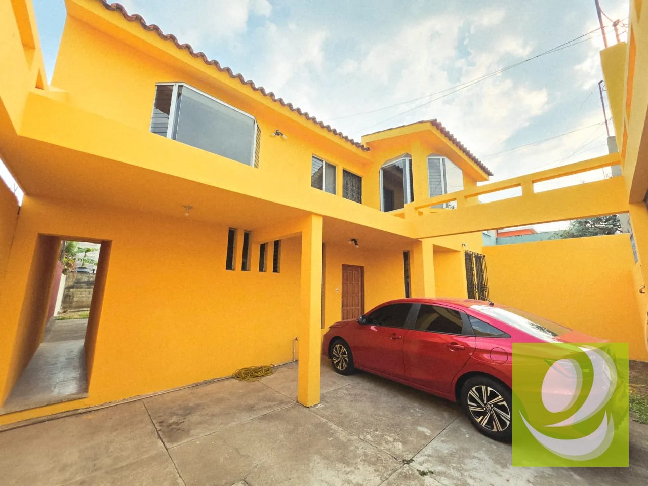 CASA GRANDE EN VENTA EN PINARES DE SAN CRISTOBAL — Casa en Venta en Pinares de San Cristobal, Zona 8 Mixco, Guatemala, Ciudad — foto 8 de 14
