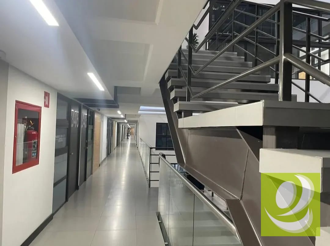 🏢 PROYECTA UNA IMAGEN CORPORATIVA DE ÉXITO EN ZONA 9 — Oficina en Alquiler en Ascend, Zona 9, Guatemala, Ciudad — foto 4 de 6