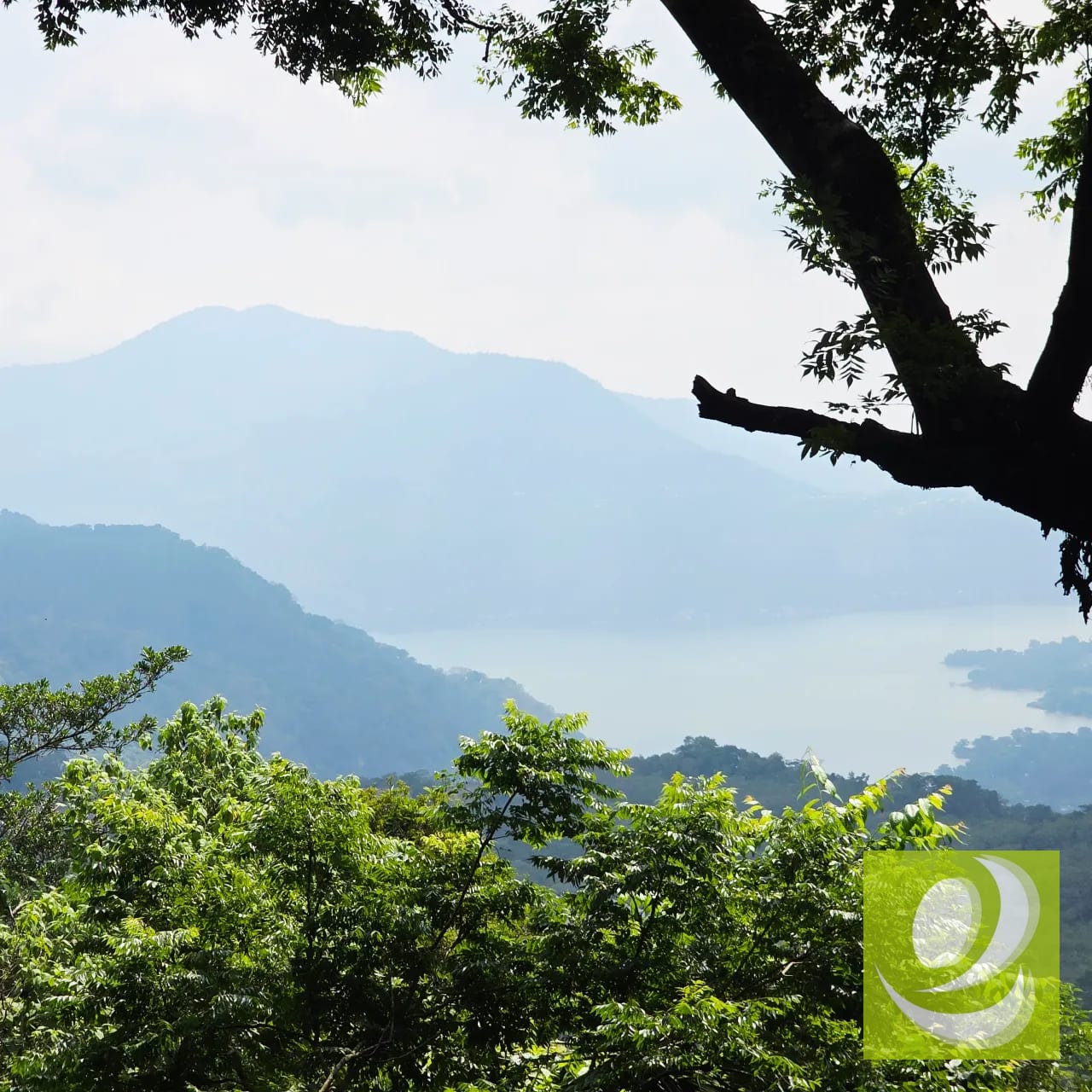 Venta Casa Invierte en una joya campestre con potencial comercial — Casa en Venta en Santa Elena Barillas, Guatemala, Ciudad — foto 2 de 7