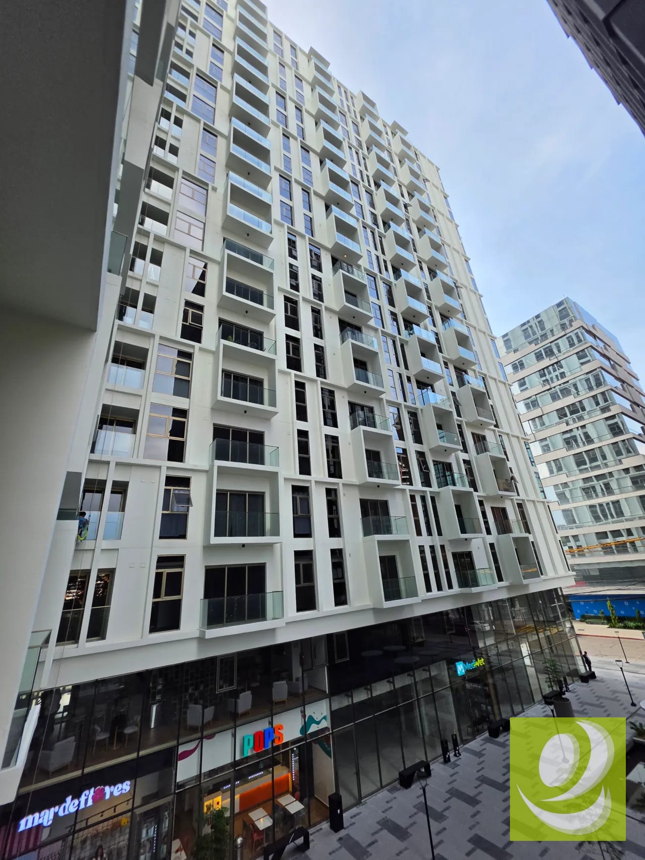 Apartamento estudio en venta o renta en edificio Atarah — Apartamento en Venta en Atarah, Zona 10, Guatemala, Ciudad — foto 3 de 8