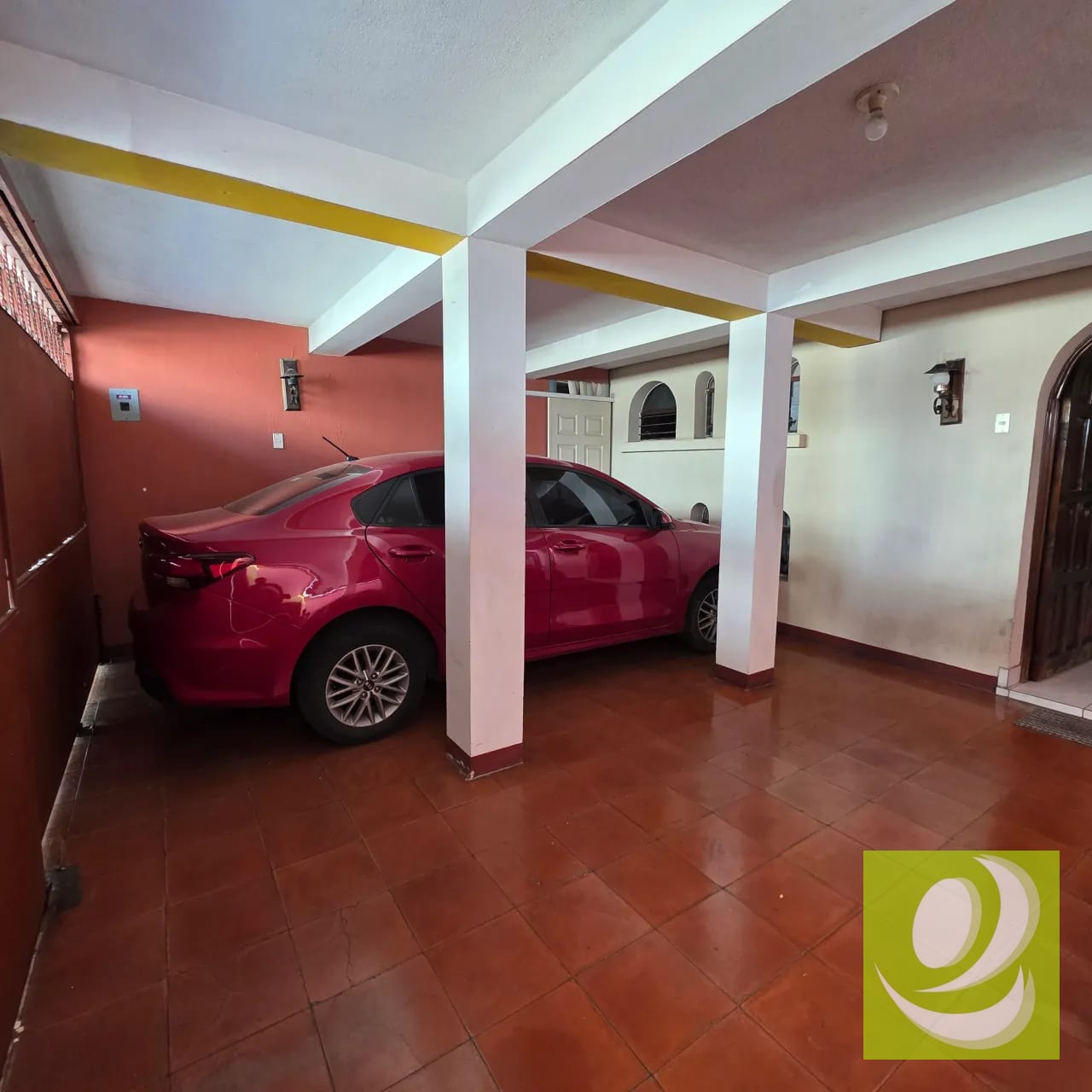 ¡Oportunidad Única! Casa Comercial en Venta en Valle del Sol, Zona 4 Mixco — Casa en Venta en Zona 4 Mixco, Guatemala, Ciudad — foto 5 de 5