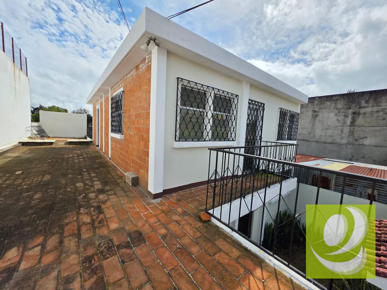 CASA DE 2 NIVELES EN VENTA EN KAMINAL JUYU II ZONA 7 GT — Casa en Venta en Kaminaljuyú, Zona 7, Guatemala, Ciudad — foto 1 de 7