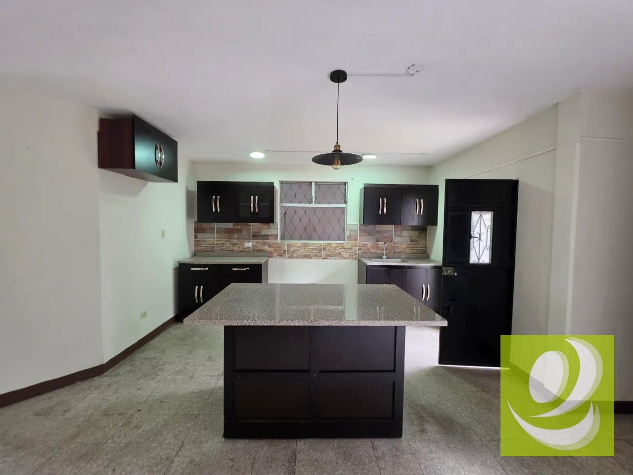 CASA DE 2 NIVELES EN VENTA EN KAMINAL JUYU II ZONA 7 GT — Casa en Venta en Kaminaljuyú, Zona 7, Guatemala, Ciudad — foto 4 de 7