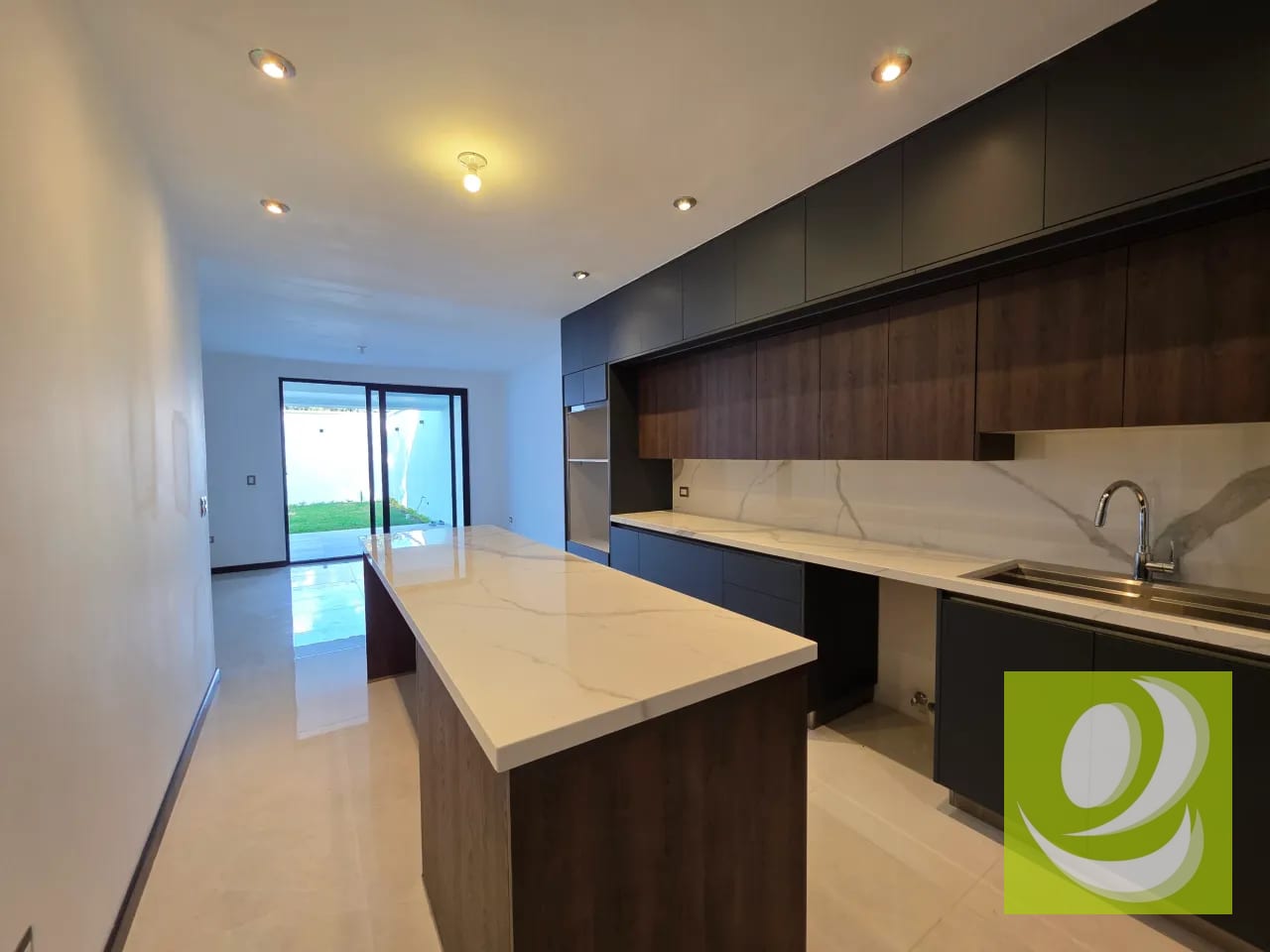 ¡ESTRENA LA CASA DE TUS SUEÑOS EN SAN CRISTÓBAL, SECTOR B2! — Casa en Venta en Zona 8 Mixco, Guatemala, Ciudad — foto 6 de 9