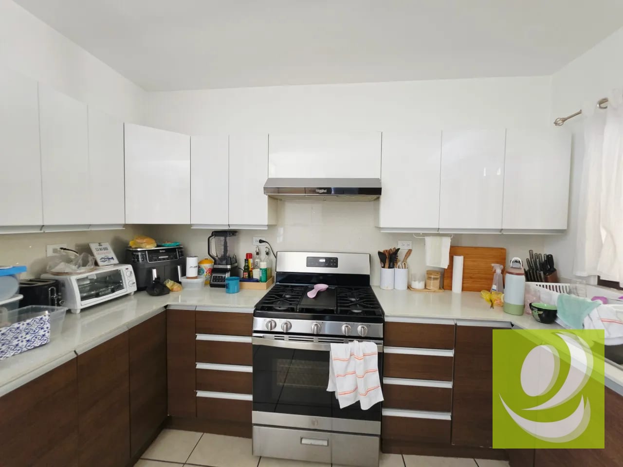 En Venta Casa de 3 Niveles en Vistas del Naranjo, Mixco — Casa en Venta en Vistas del Naranjo, Zona 4 Mixco, Guatemala, Ciudad — foto 5 de 9
