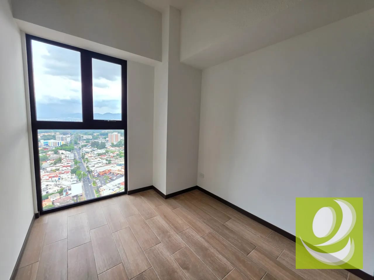 Apartamento en Renta en Altaire Zona 11 — Terreno en Venta en Zona 11, Guatemala, Ciudad — foto 6 de 10