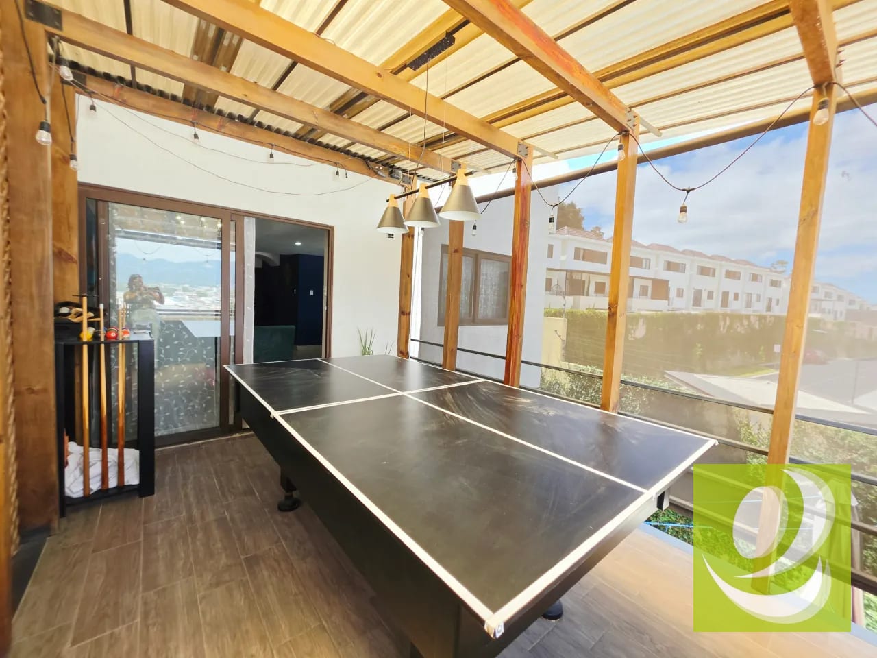 Tu Nueva Casa en Mixco! 3 Niveles en Venta en Vistas del Naranjo — Casa en Venta en Vistas del Naranjo, Zona 4 Mixco, Guatemala, Ciudad — foto 1 de 7
