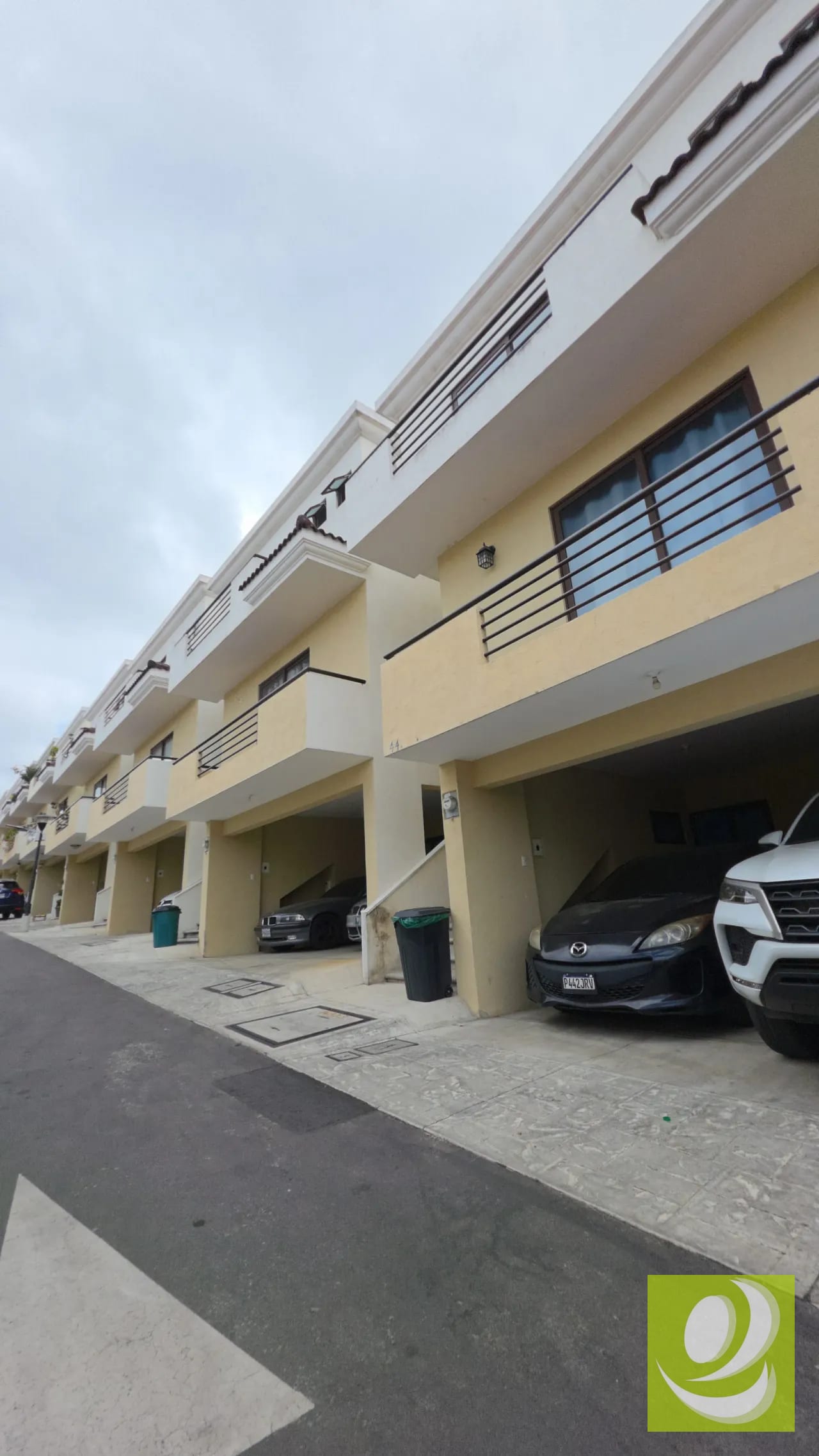 Tu Nueva Casa en Mixco! 3 Niveles en Venta en Vistas del Naranjo — Casa en Venta en Vistas del Naranjo, Zona 4 Mixco, Guatemala, Ciudad — foto 7 de 7
