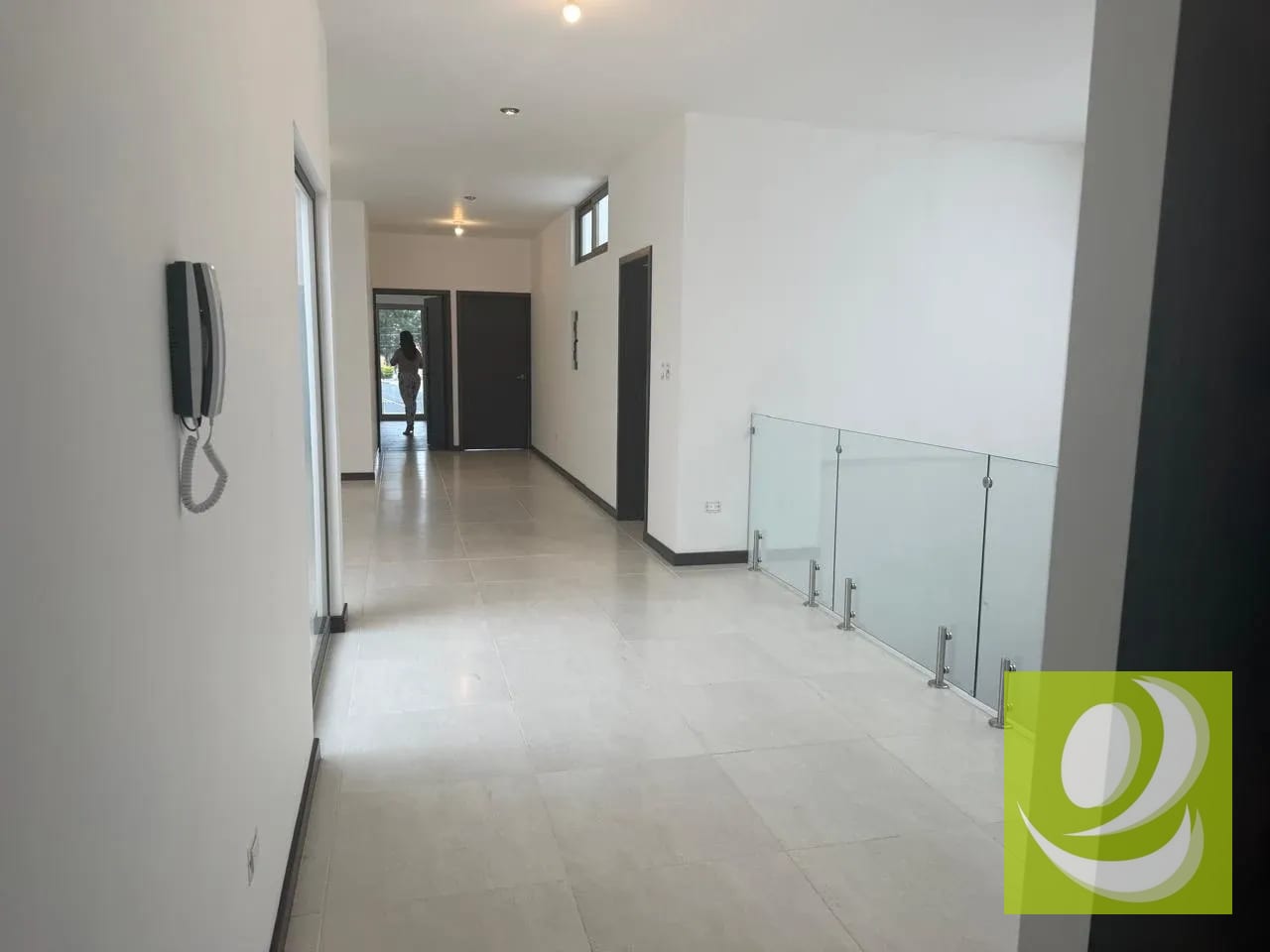 Descubre esta casa en Venta Las 3 Ceibas San Cristóbal — Casa en Venta en Vista al Valle, Zona 8 Mixco, Guatemala, Ciudad — foto 5 de 6
