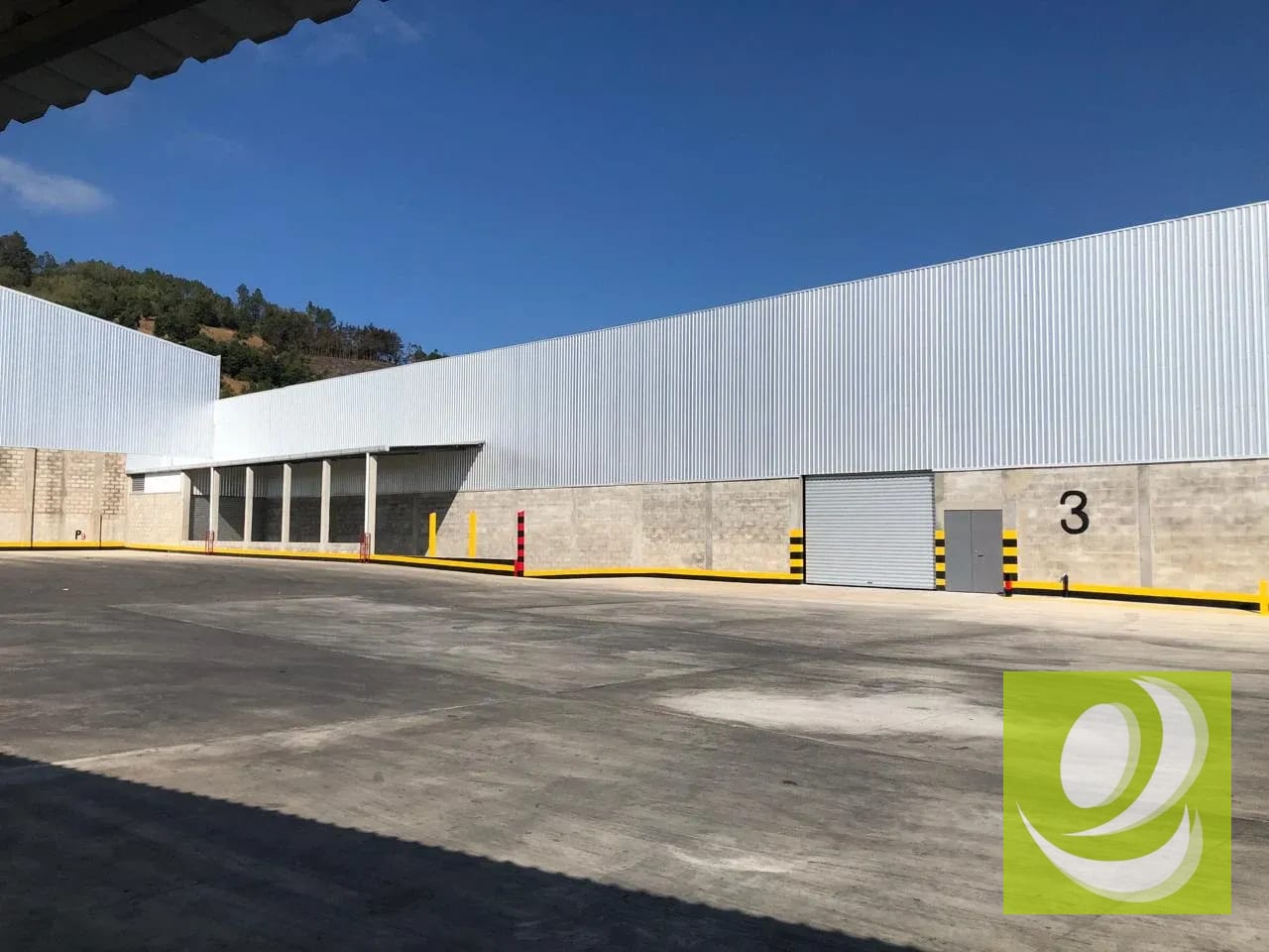 Nave Industrial en Renta / Carretera a Occidente — Bodega / Ofibodega en Alquiler en San Andrés Itzapa, Chimaltenango — foto 5 de 5