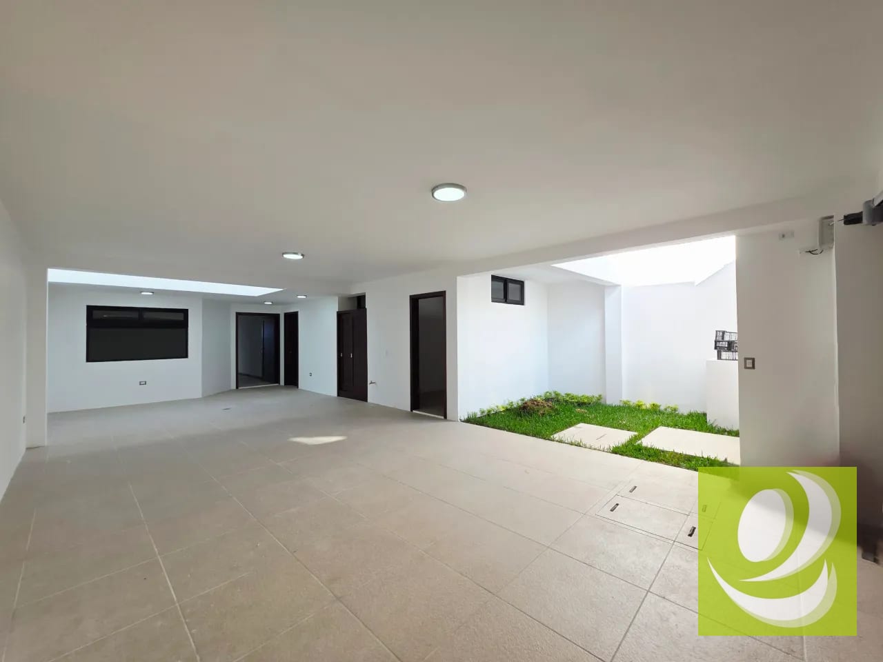 Casa de Lujo en Venta en San Cristobal , Sector B2 — Casa en Venta en Zona 8 Mixco, Guatemala, Ciudad — foto 7 de 8