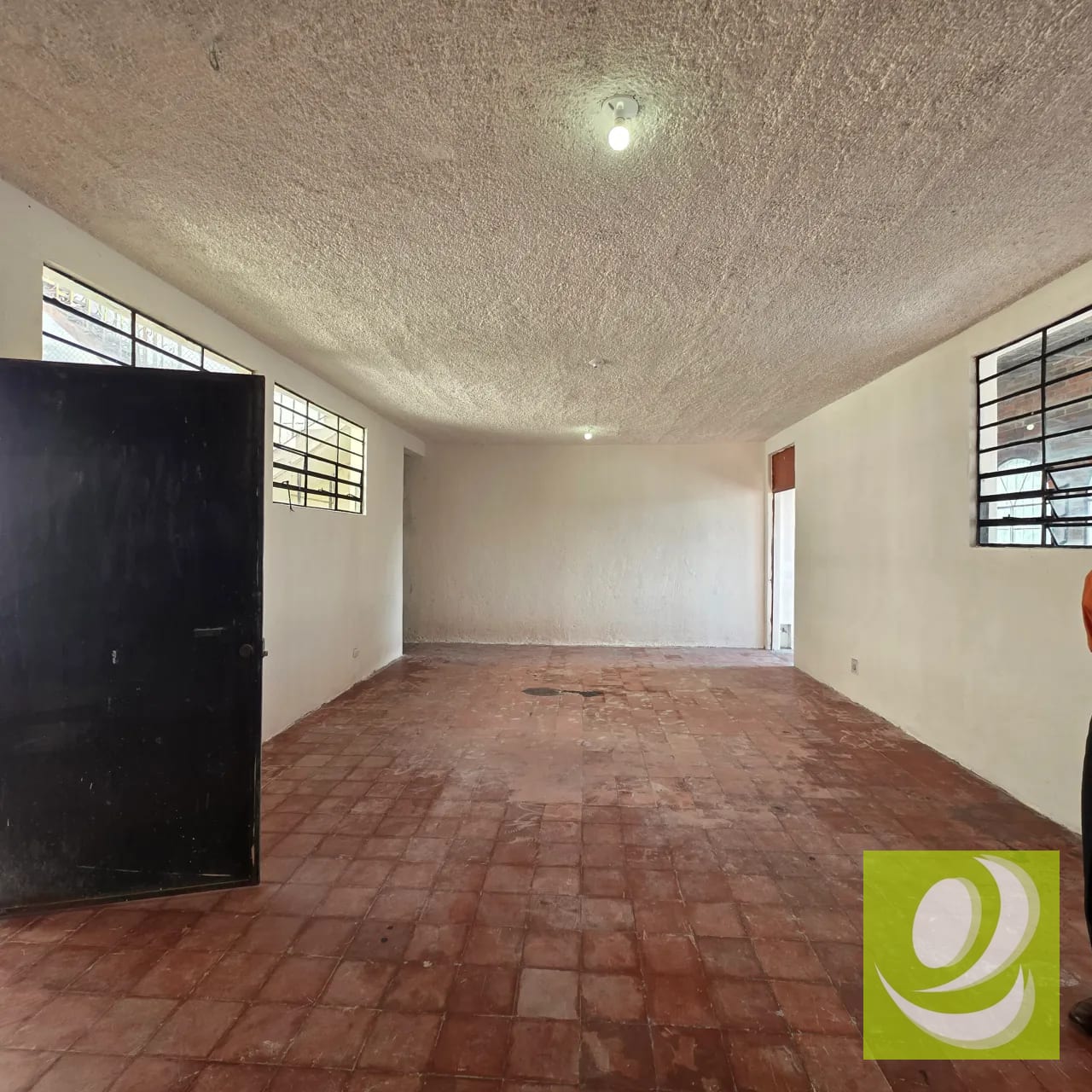 Invierte en una Propiedad con Doble Potencial | Valle del Sol — Casa en Venta en Zona 4 Mixco, Guatemala, Ciudad — foto 1 de 6
