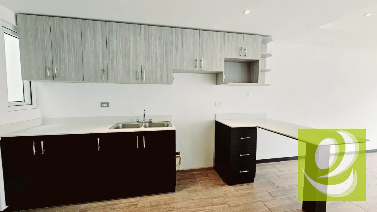 NO LA DEJES PASAR! Casa en Venta San Cristóbal — Casa en Venta en Zona 8 Mixco, Guatemala, Ciudad — foto 2 de 6