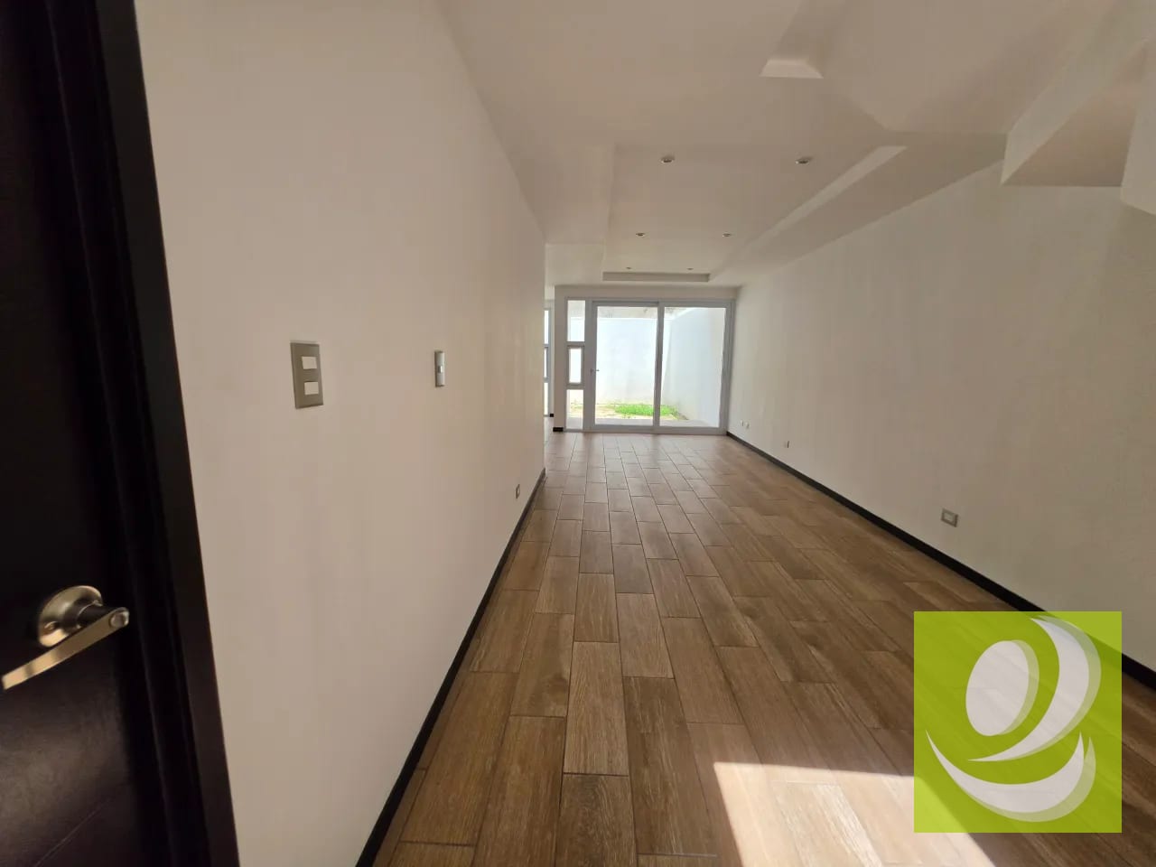 Casa Nueva en Preventa en San Cristóbal, Mixco — Casa en Venta en Zona 8 Mixco, Guatemala, Ciudad — foto 3 de 8