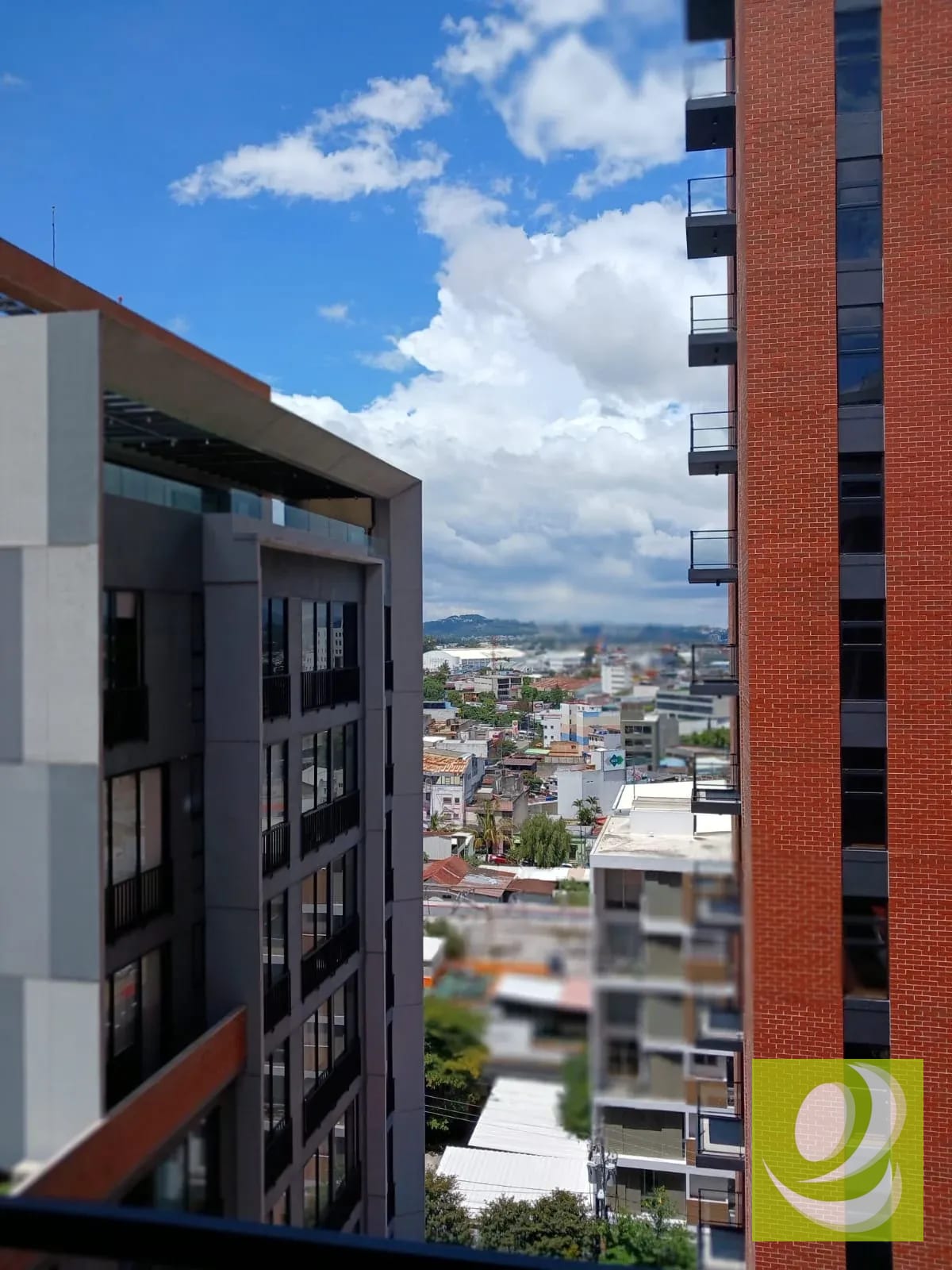 Apartamento en Renta en Modra 2, Zona 4 — Apartamento en Alquiler en Modra II, Zona 4, Guatemala, Ciudad — foto 1 de 6