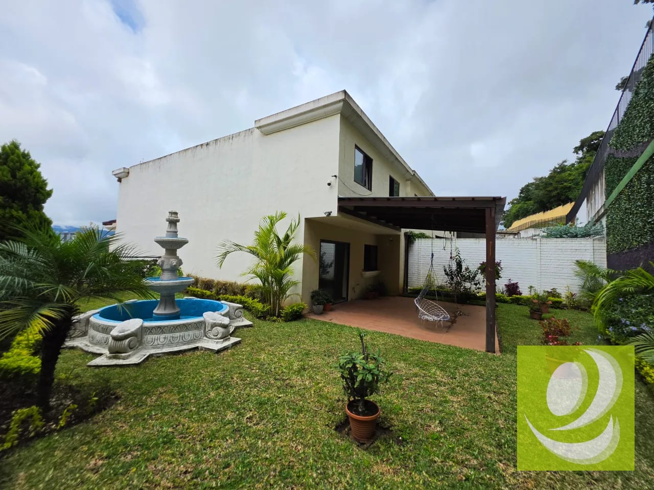 Casa Amueblada en Renta en Zona 4 Mixco — Casa en Alquiler en Vistas del Naranjo, Zona 4 Mixco, Guatemala, Ciudad — foto 3 de 11