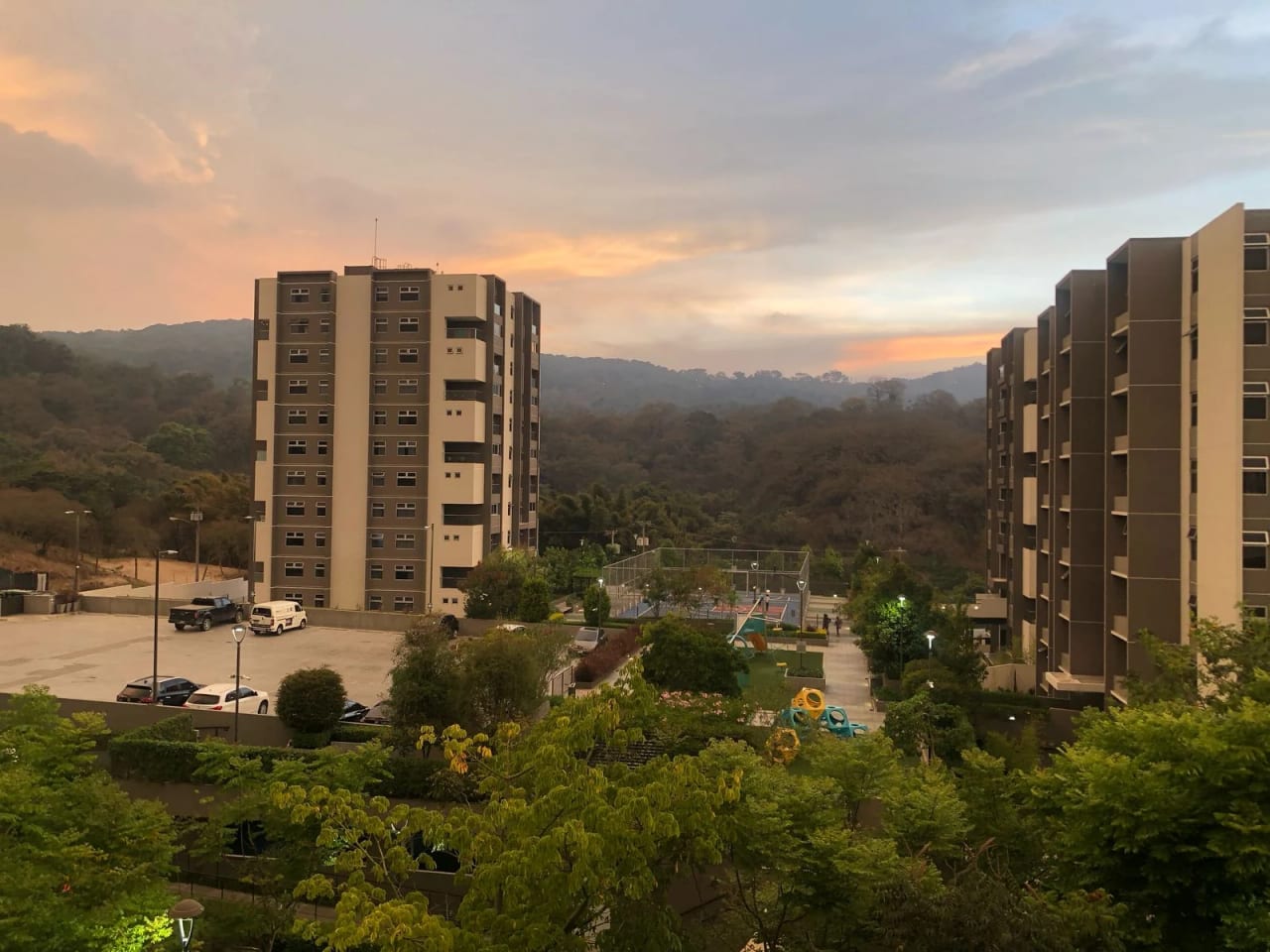 Apartamento en venta en Condado Naranjo — Apartamento en Venta en Condado Naranjo, Zona 4 Mixco, Guatemala, Ciudad — foto 1 de 7