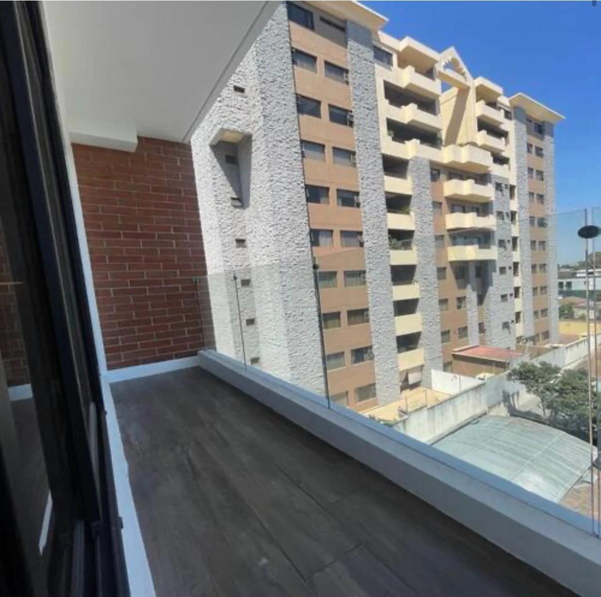 Apartamento en Venta en zona 10 — Apartamento en Venta en Zona 10, Guatemala, Ciudad — foto 2 de 15